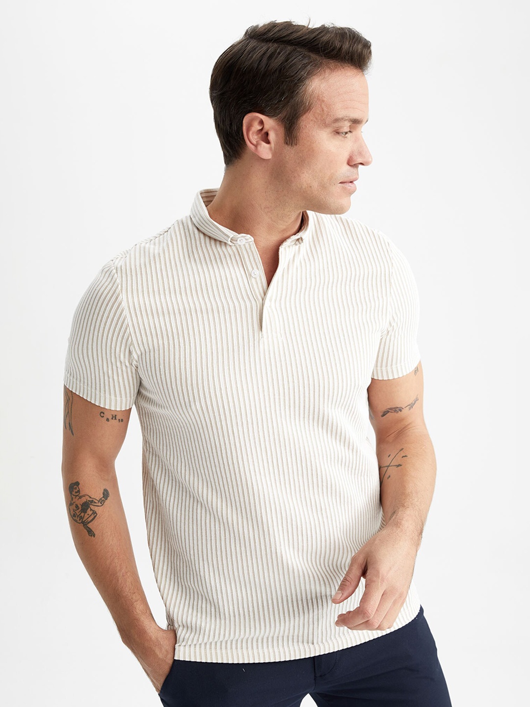 

DeFacto Striped Henley Neck T-shirt, White