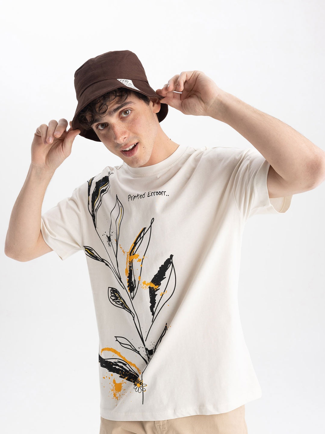 

DeFacto Graphic Printed Round Neck Short Sleeves Cotton T-shirt, Off white