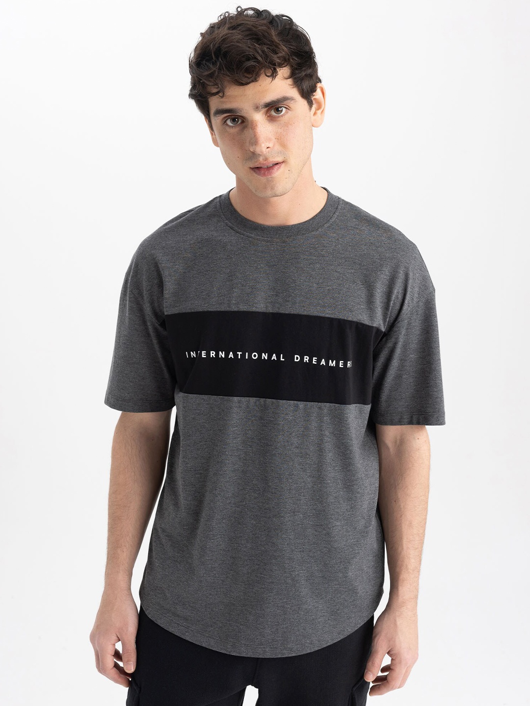 

DeFacto Typography Printed Round Neck Short Sleeves Cotton T-shirt, Grey