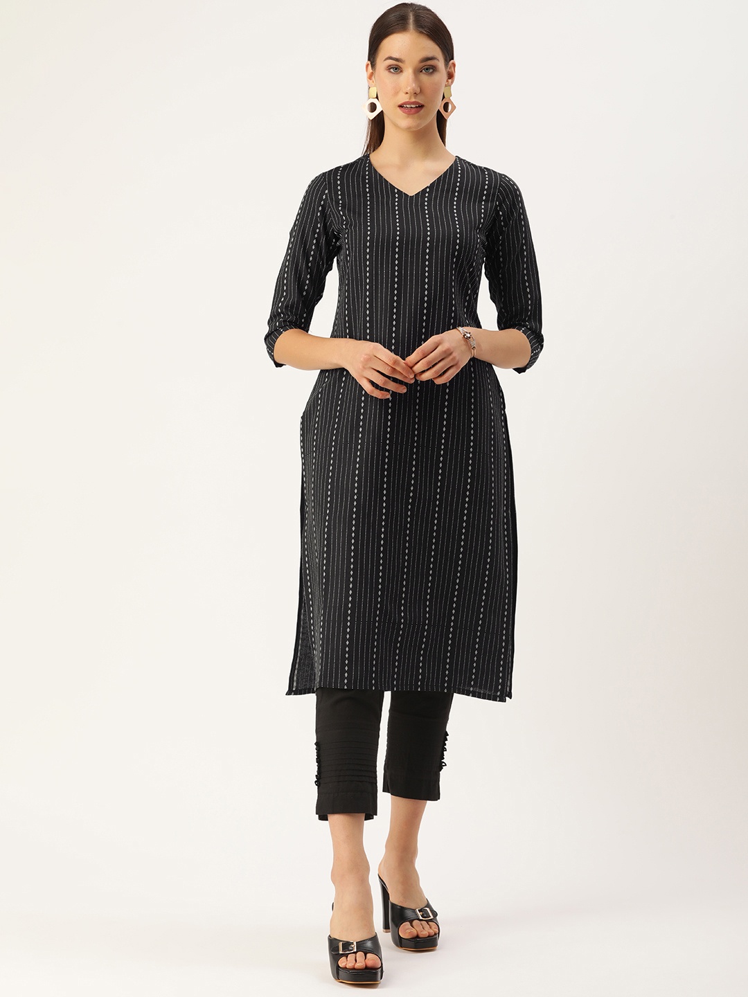 

Saanjh Women Striped Cotton Kurta, Black