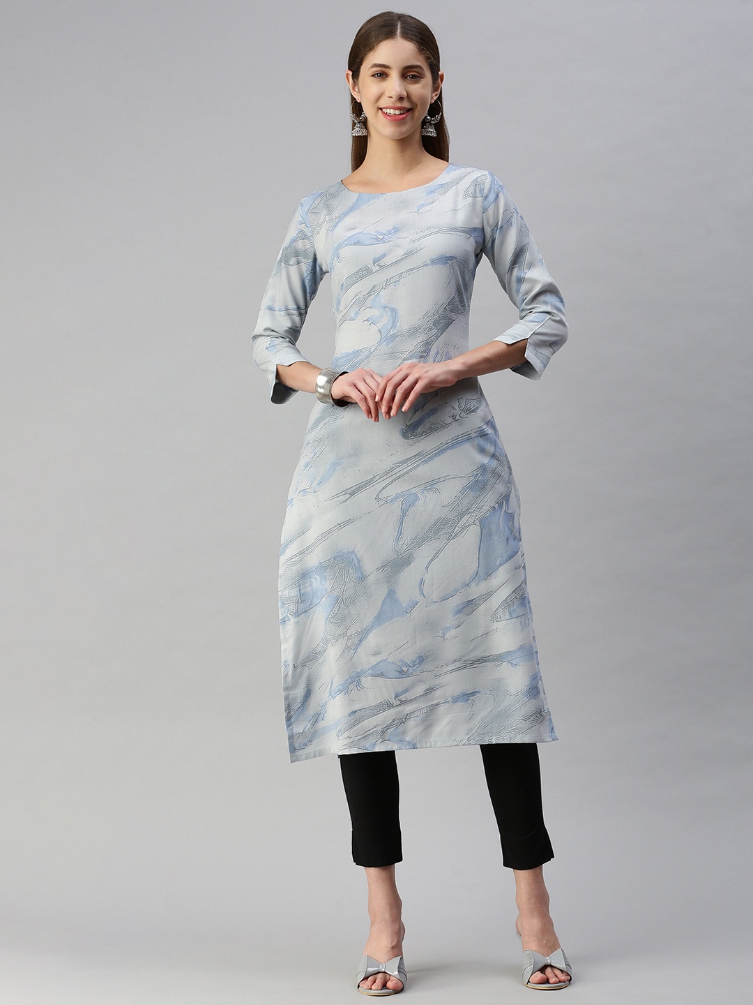 

HRITIKA Women Grey & Blue Printed Kurta