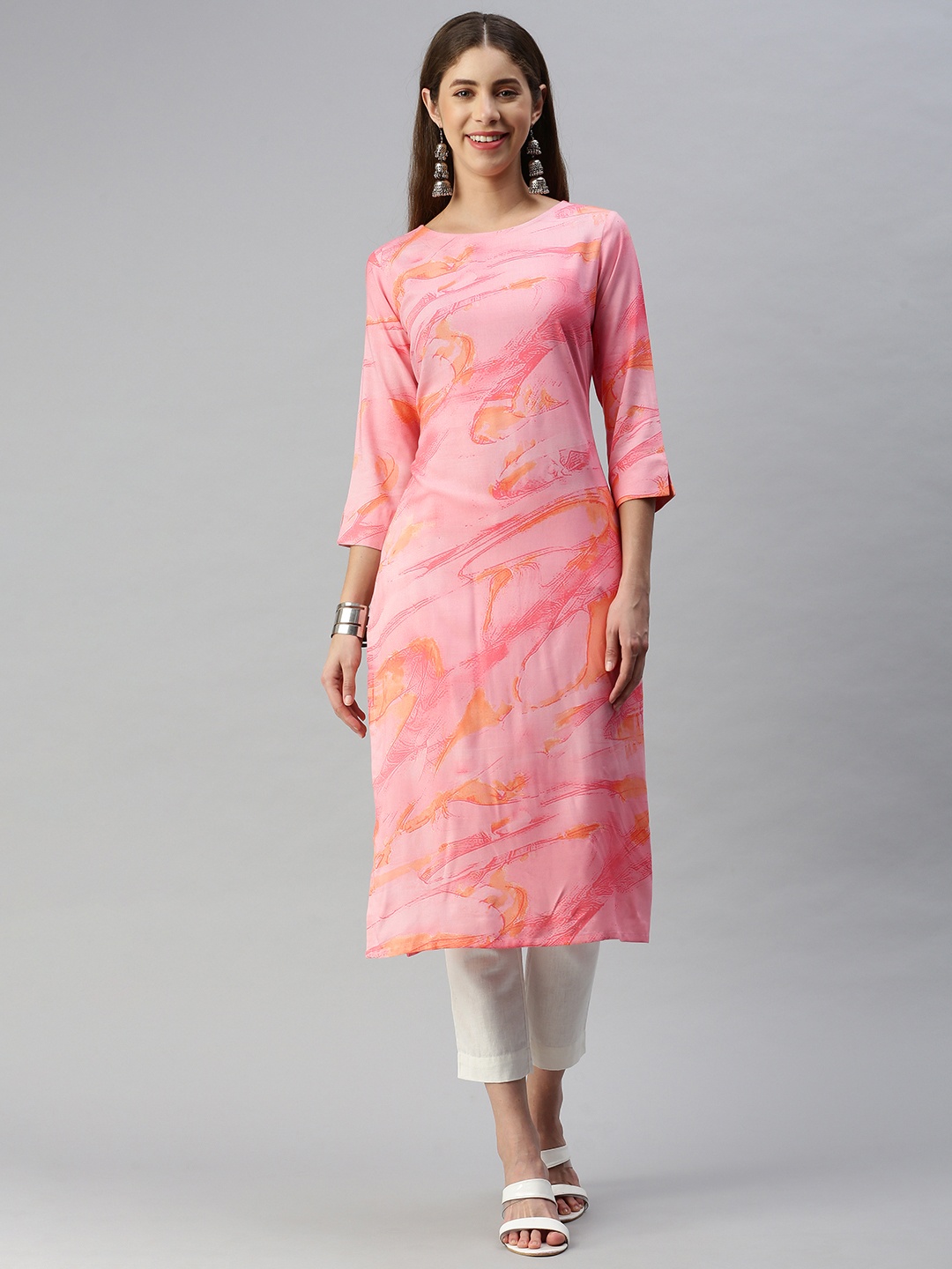 

HRITIKA Women Abstract Printed Straight Kurta, Pink
