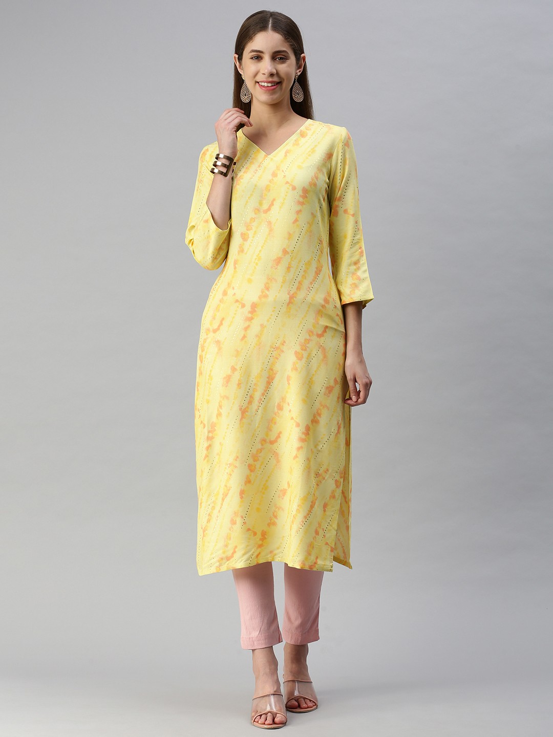 

HRITIKA Women Yellow Printed Kurta