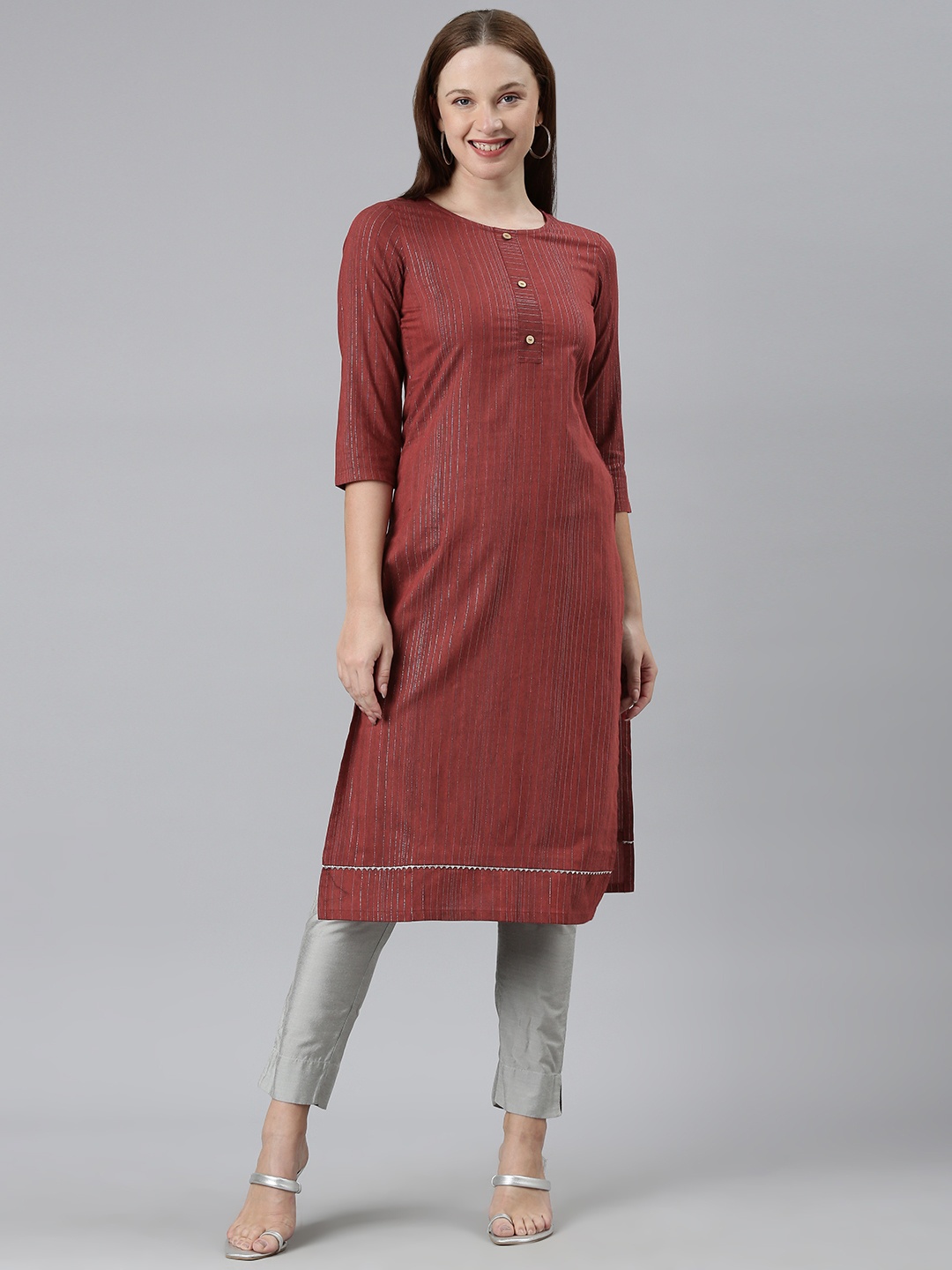 

KALINI Self Design Round Neck Kurta, Maroon
