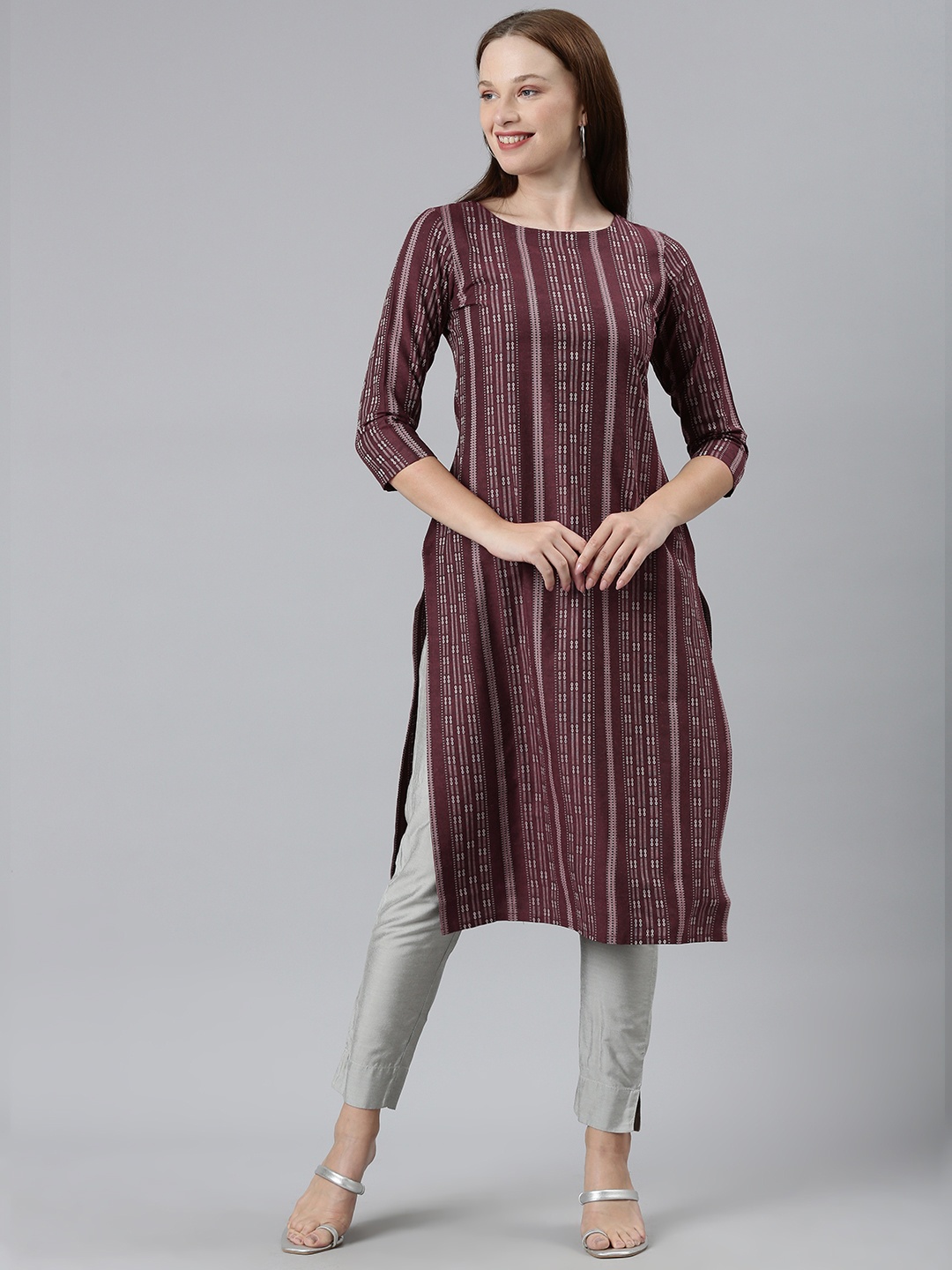 

KALINI Self Design Round Neck Kurta, Burgundy