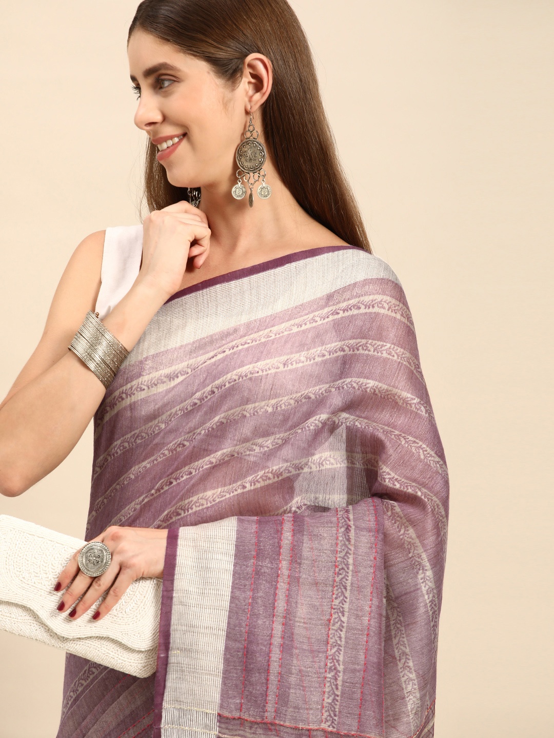 

swatika Striped Silk Blend Bhagalpuri Saree, Purple