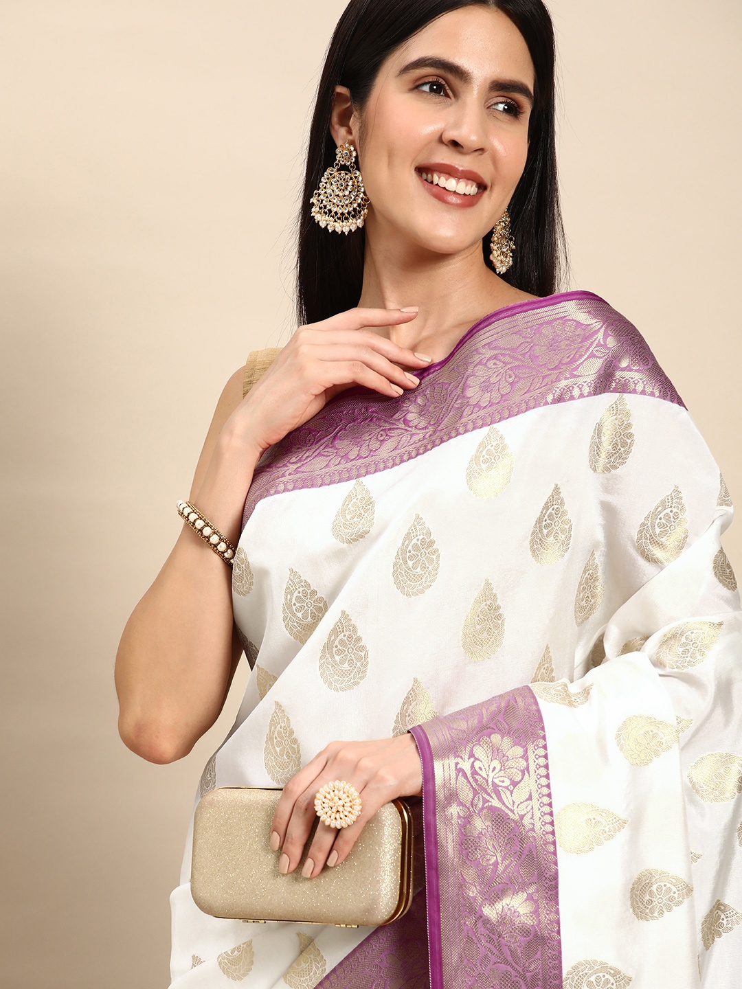 

swatika Ethnic Motifs Zari Silk Blend Banarasi Saree, White