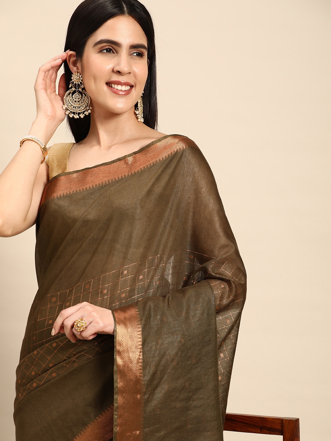

swatika Green & Yellow Woven Design Silk Blend Handloom Bhagalpuri Saree