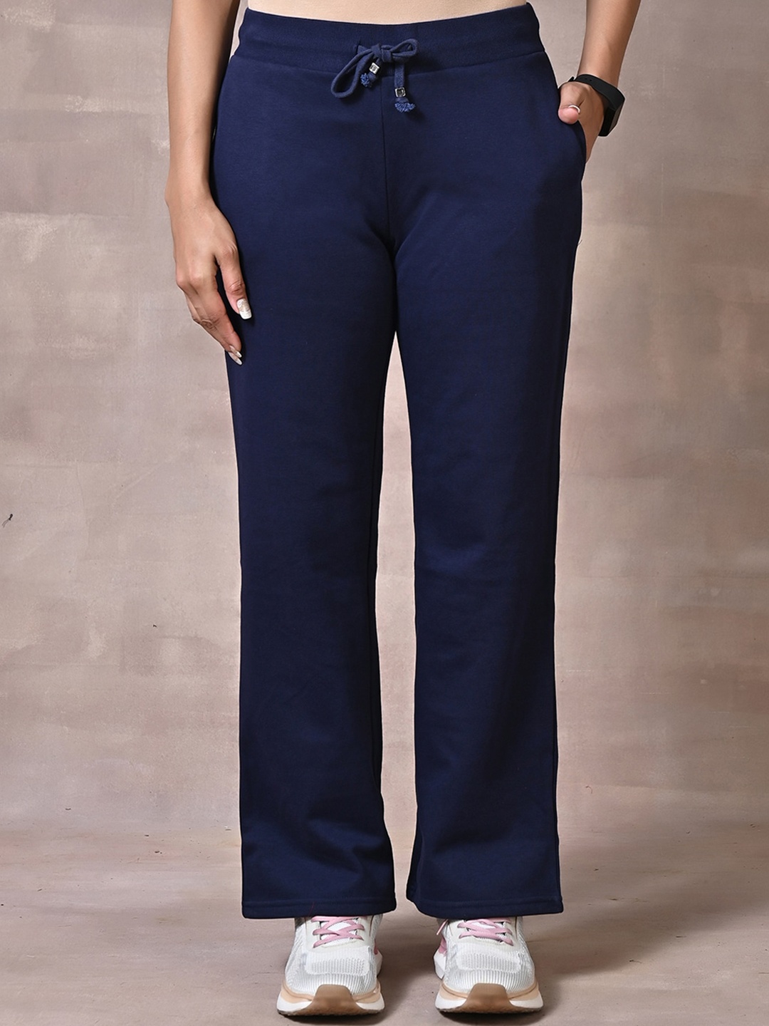 

Lakshita Women Mid-Rise Smart Straight Fit Easy Wash Trousers, Navy blue