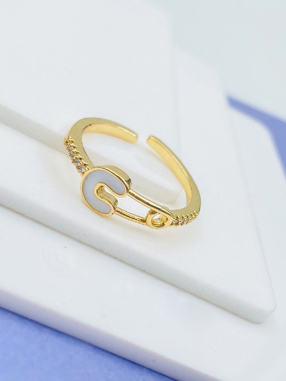 

ZIVOM Gold-Plated AD-Studded Finger Ring