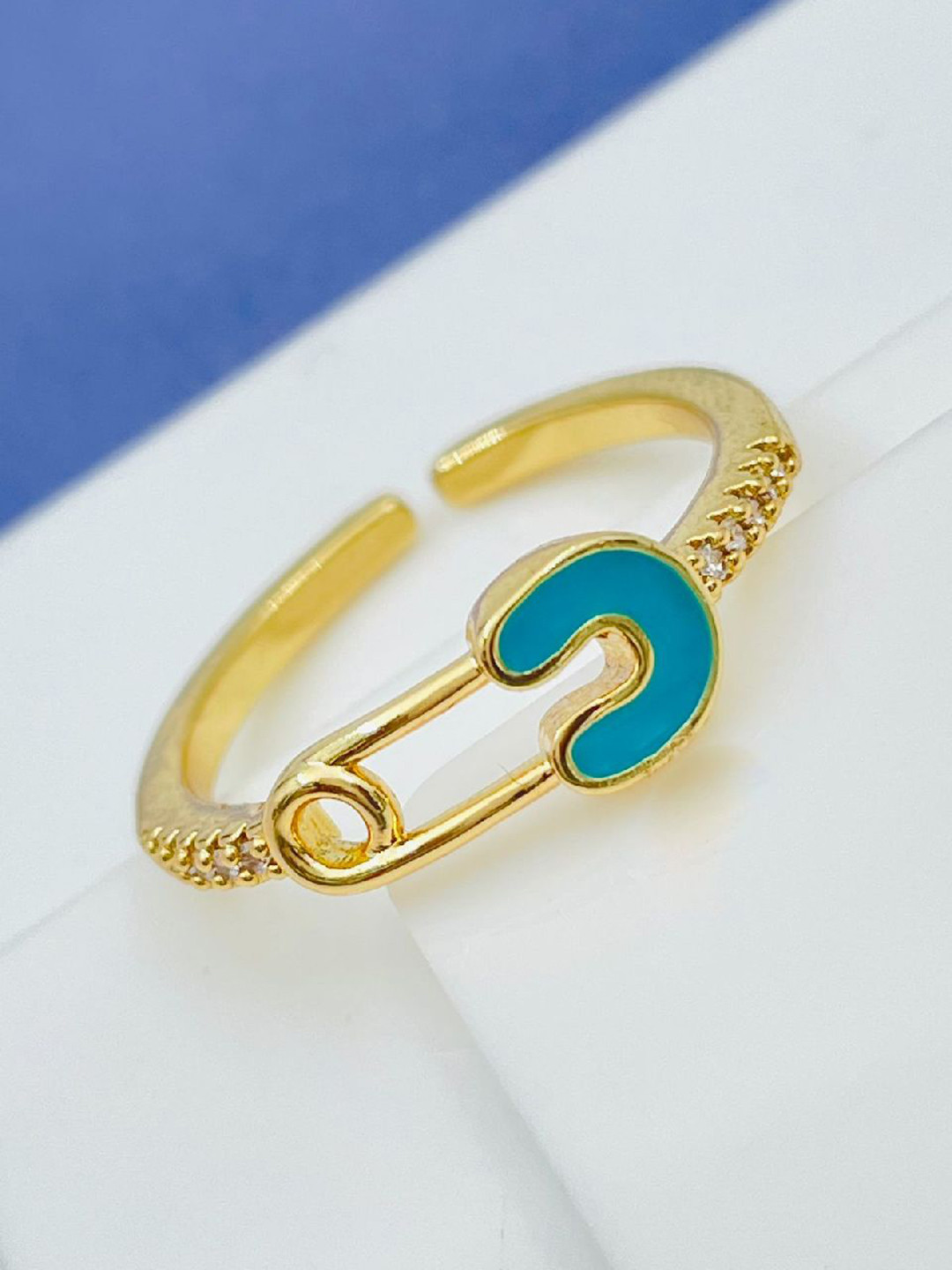 

ZIVOM Women Gold-Plated Diamond-Studded Adjustable Finger Ring