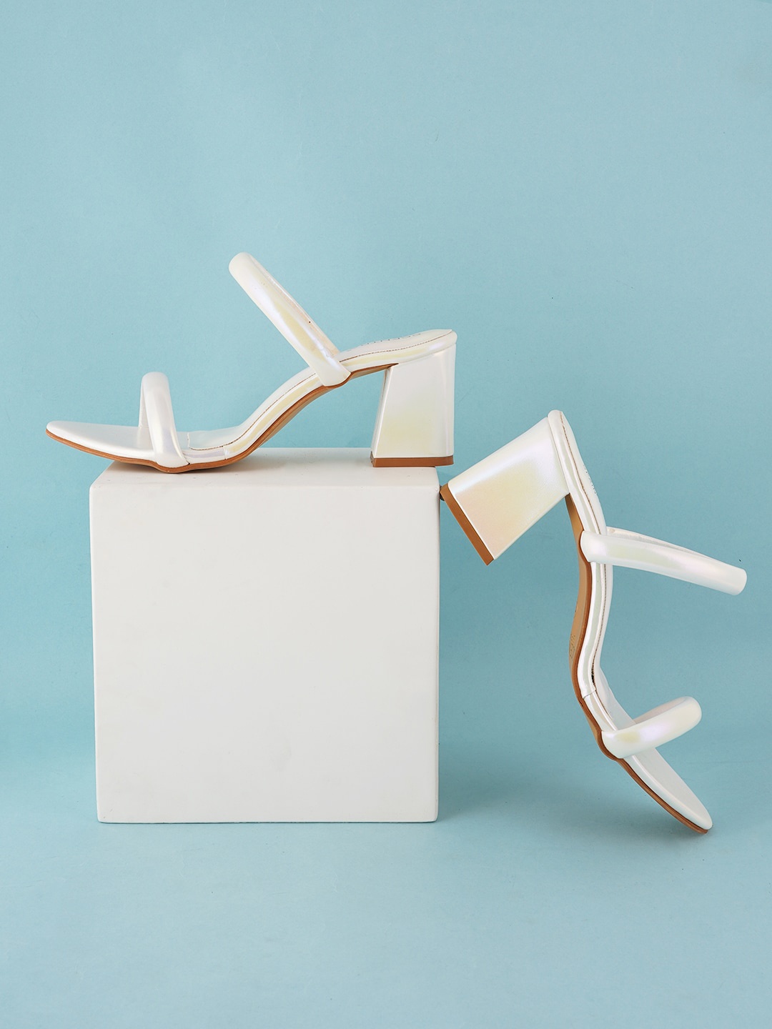 

SCENTRA Double Strap Block Heels, White