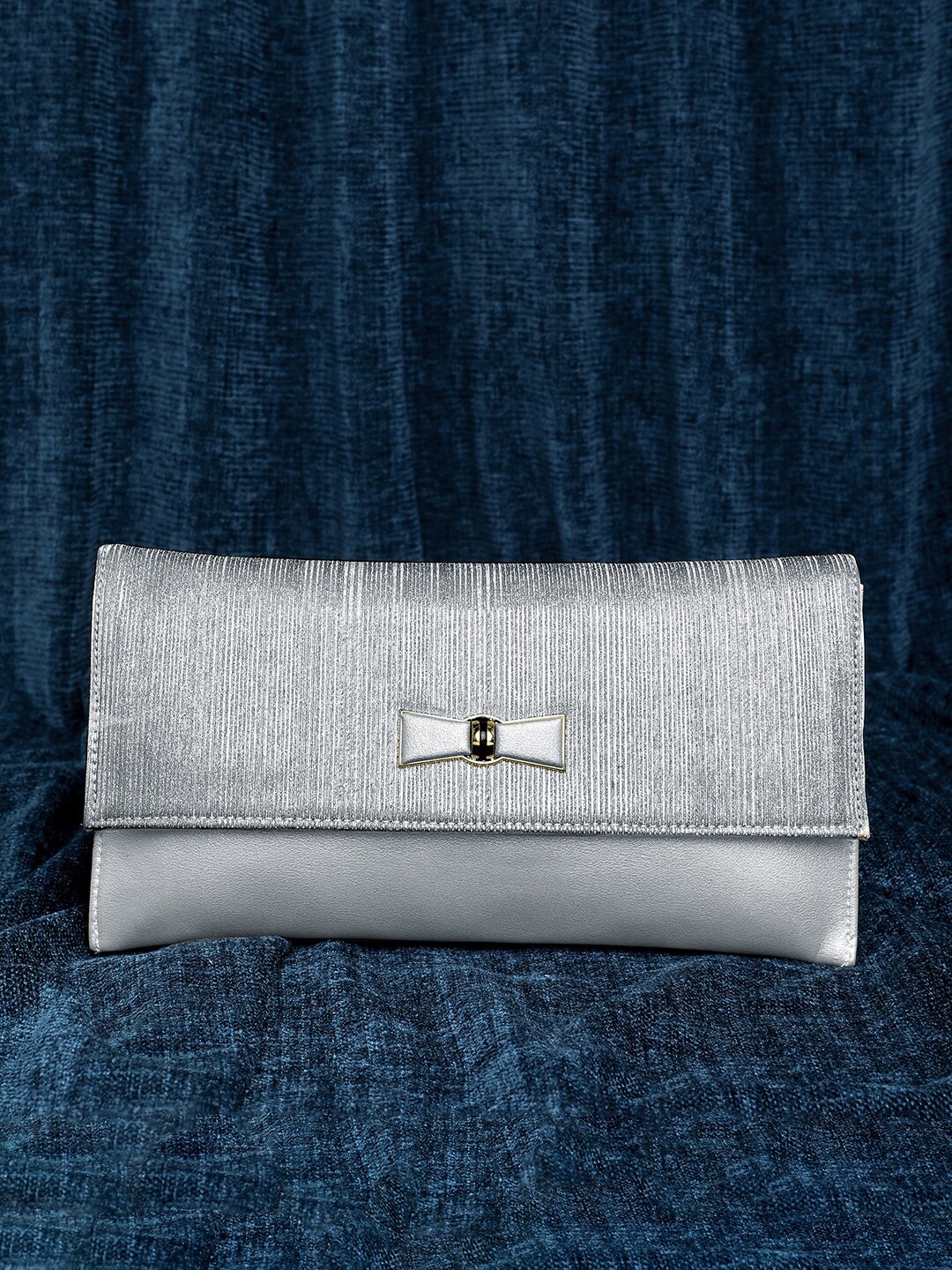 

Peora Fabric Purse Clutch With Shoulder Strap, Silver