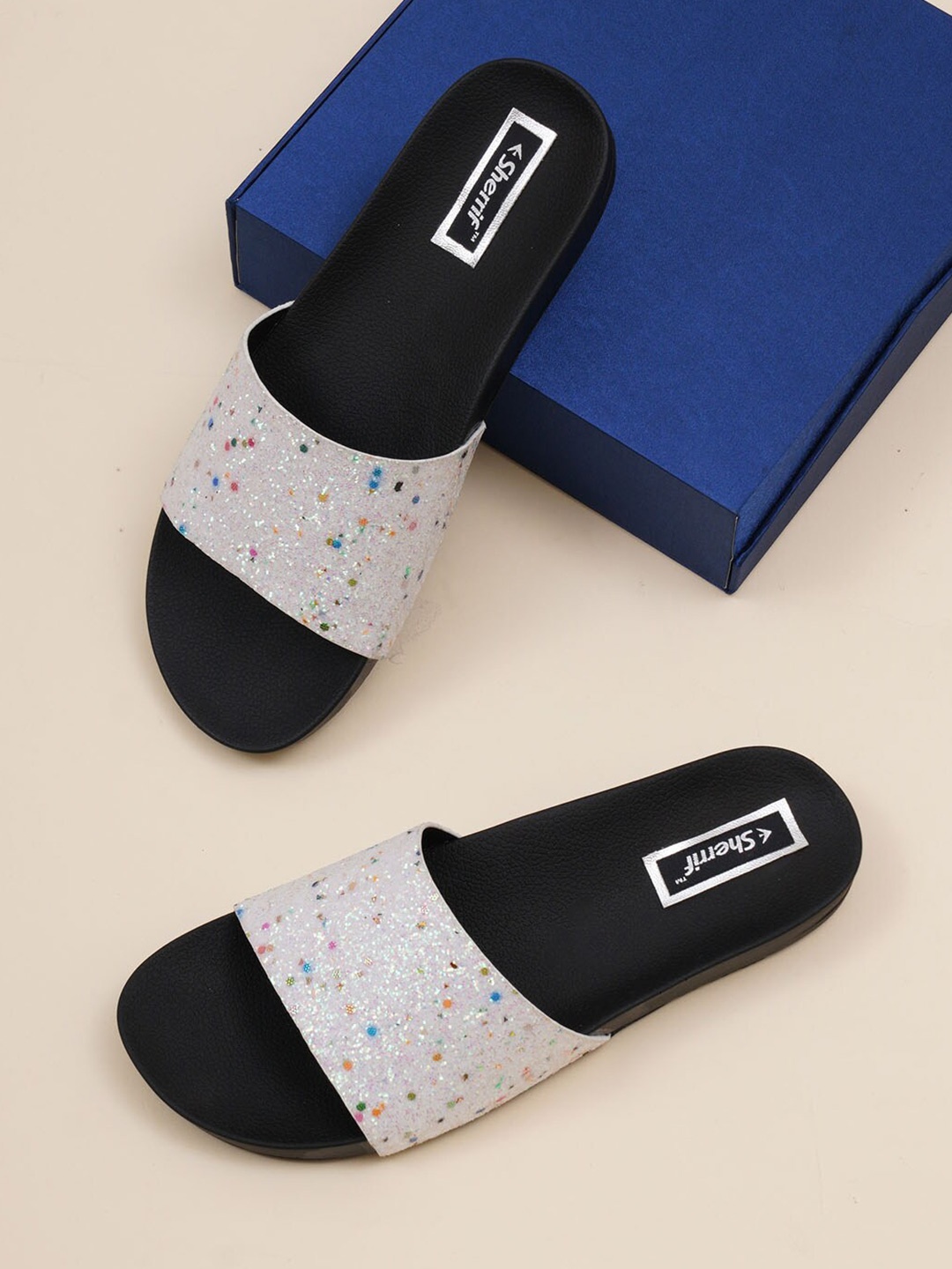 

Sherrif Shoes Women Embellished Sliders, White