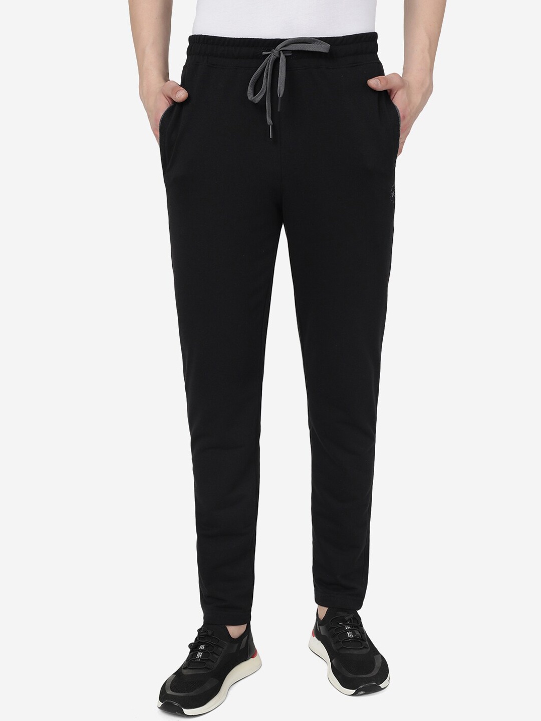 

JADE BLUE Men Regular Fit Track Pants, Black