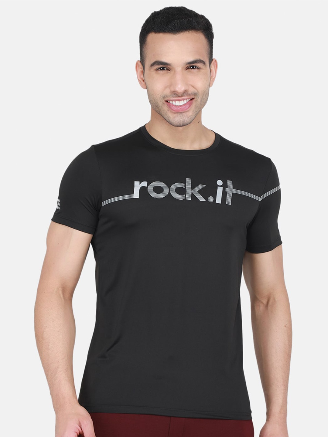 

rock.it Typography Printed Round Neck Slim Fit T-Shirt, Black