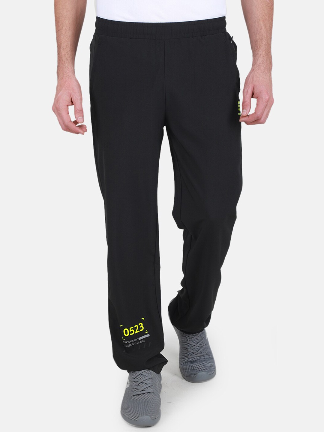 

rock.it Men Mid Rise Regular Fit Track Pants, Black