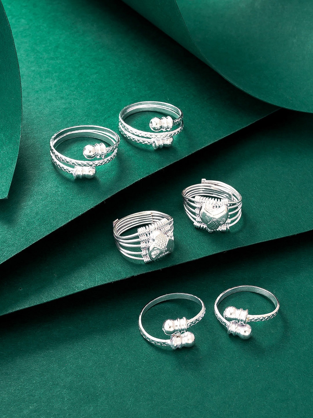 

aadita Set of 3 Silver Toe Rings