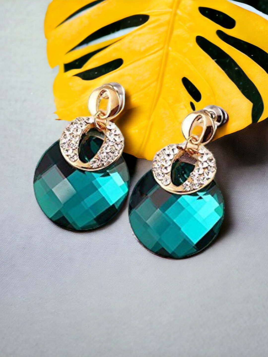 

HOT AND BOLD Gold-Plated Circular Drop Earrings, Green