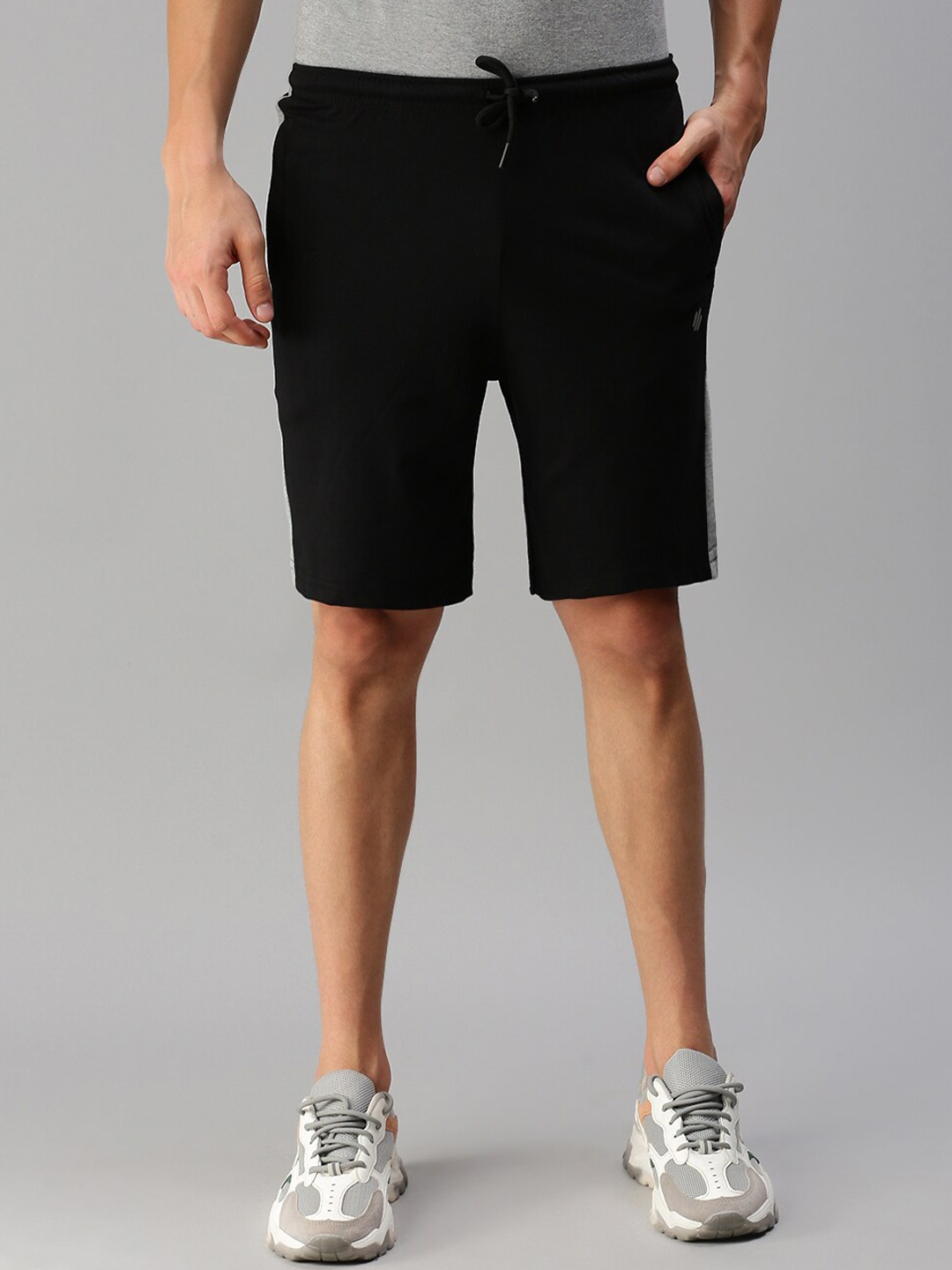 

ONN Men Mid Rise Pure Cotton Sports Shorts, Black