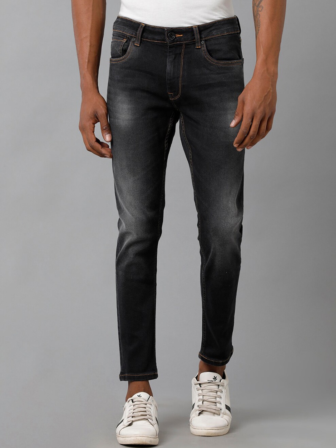 

Voi Jeans Men Skinny Fit Heavy Fade Whiskers Jeans, Black