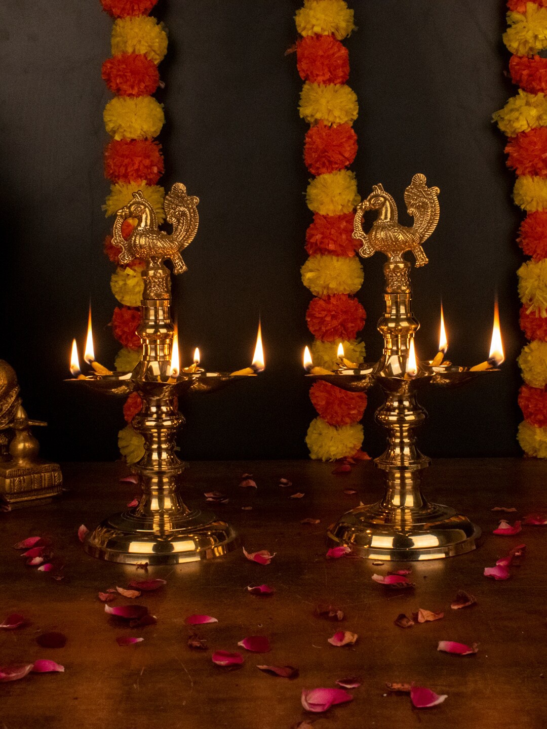 

StatueStudio 2-Pcs Gold-Toned Bird Design Brass Diyas