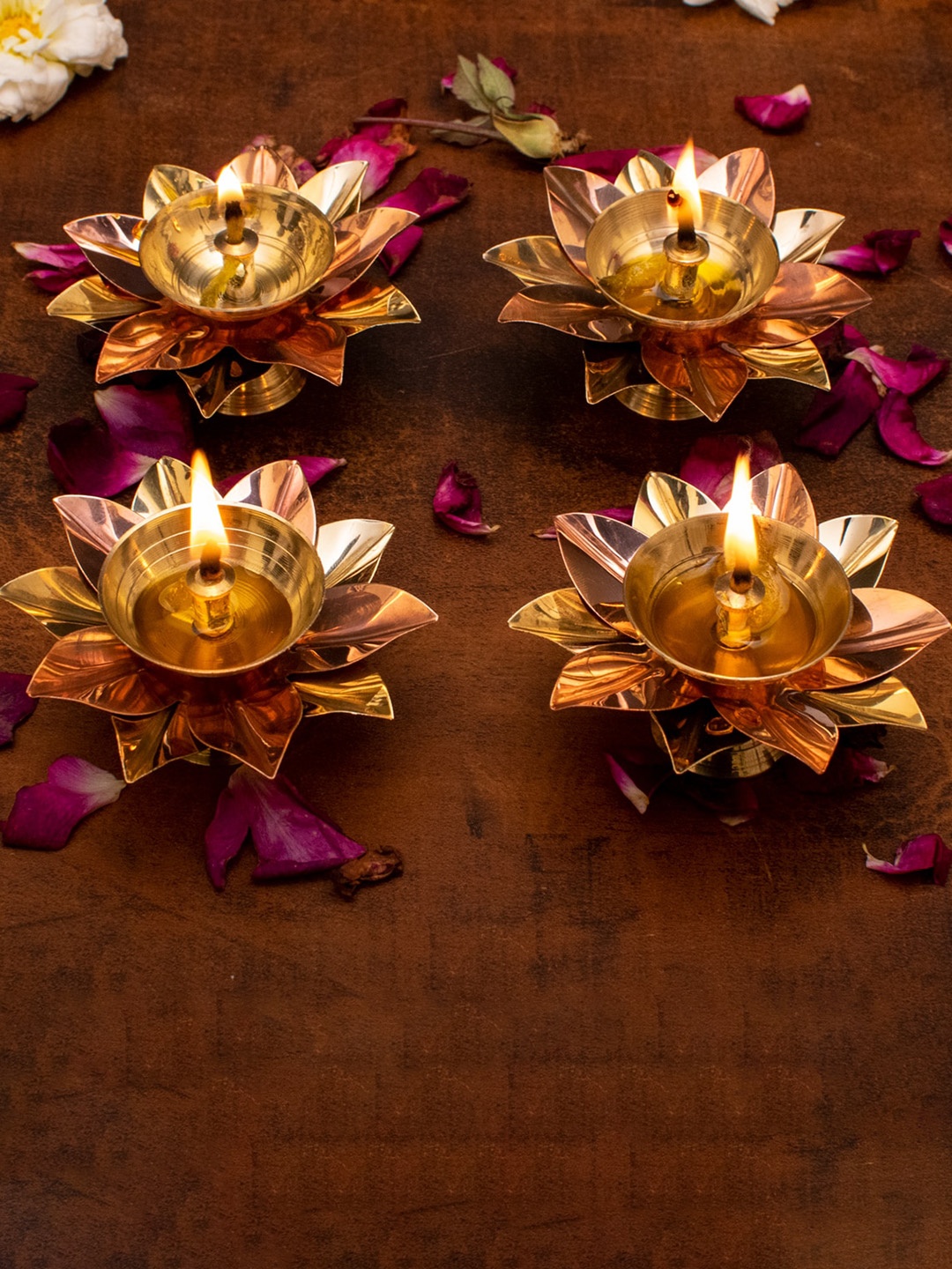 

StatueStudio 4 Pieces Metal Diyas, Gold