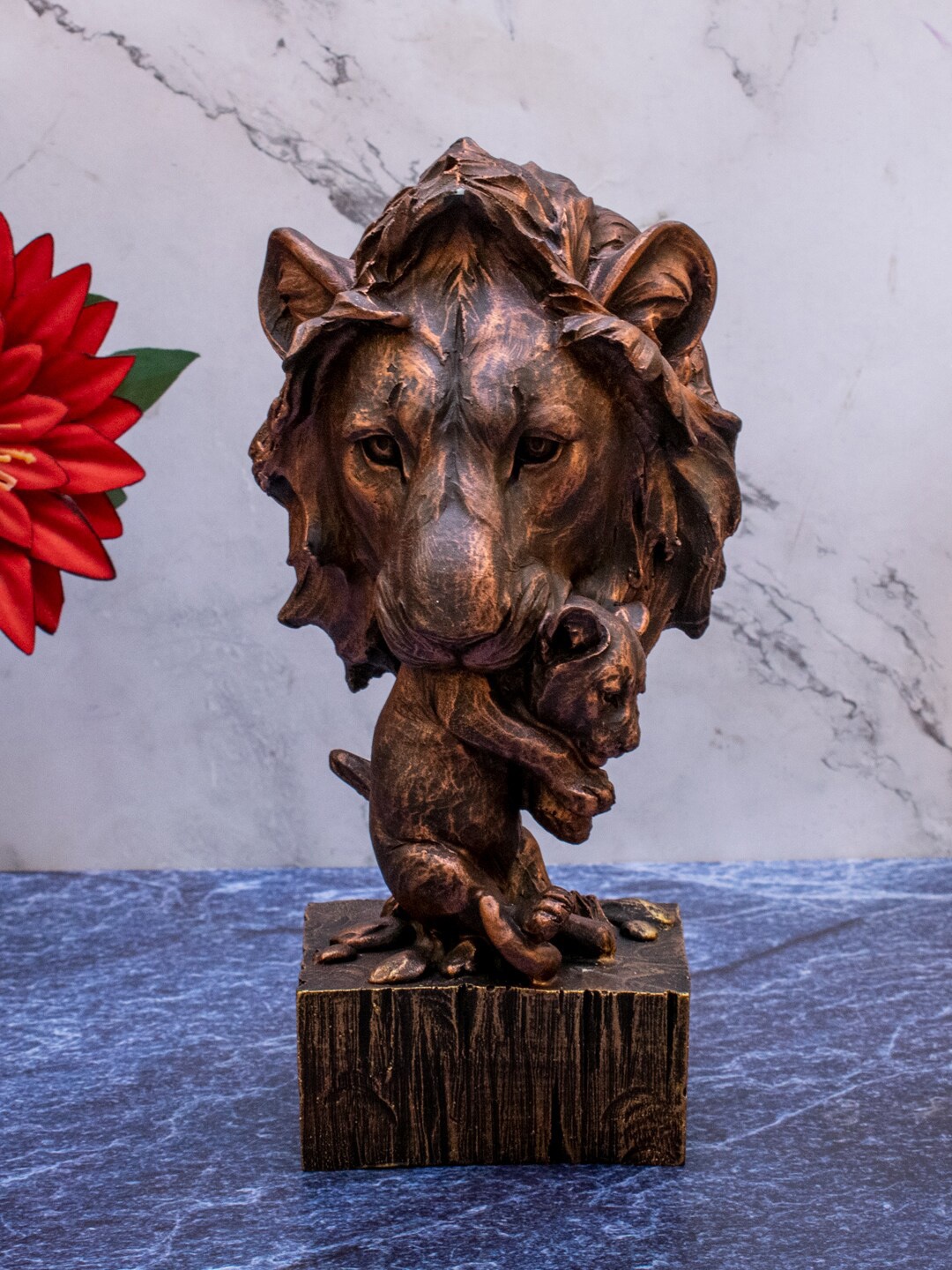 

StatueStudio Copper-Toned Lion Face Showpiece