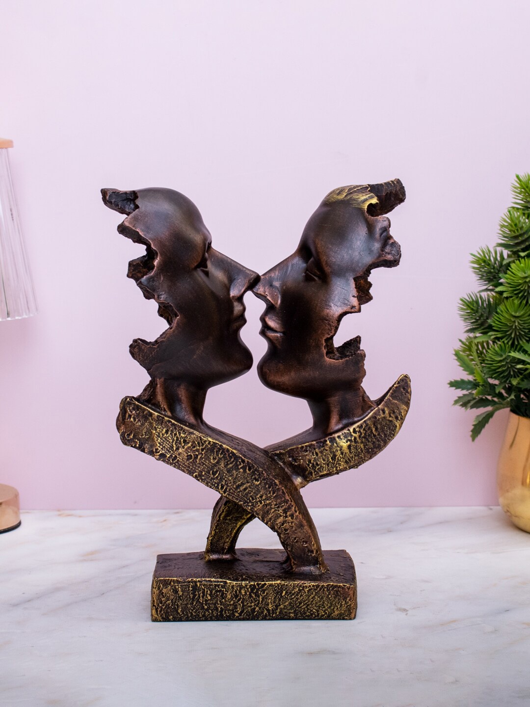 

StatueStudio Copper-Coloured Kissing Couple Face Figurine Showpieces