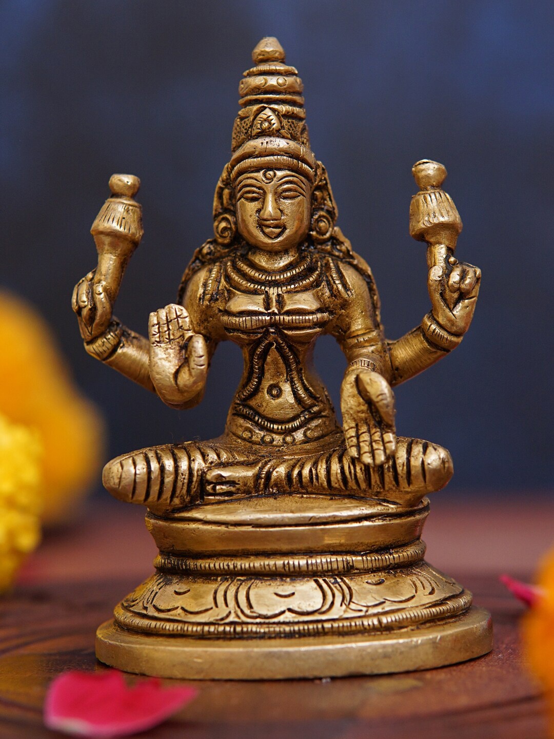 

StatueStudio Gold Toned Textured Laxmi Brass Showpiece