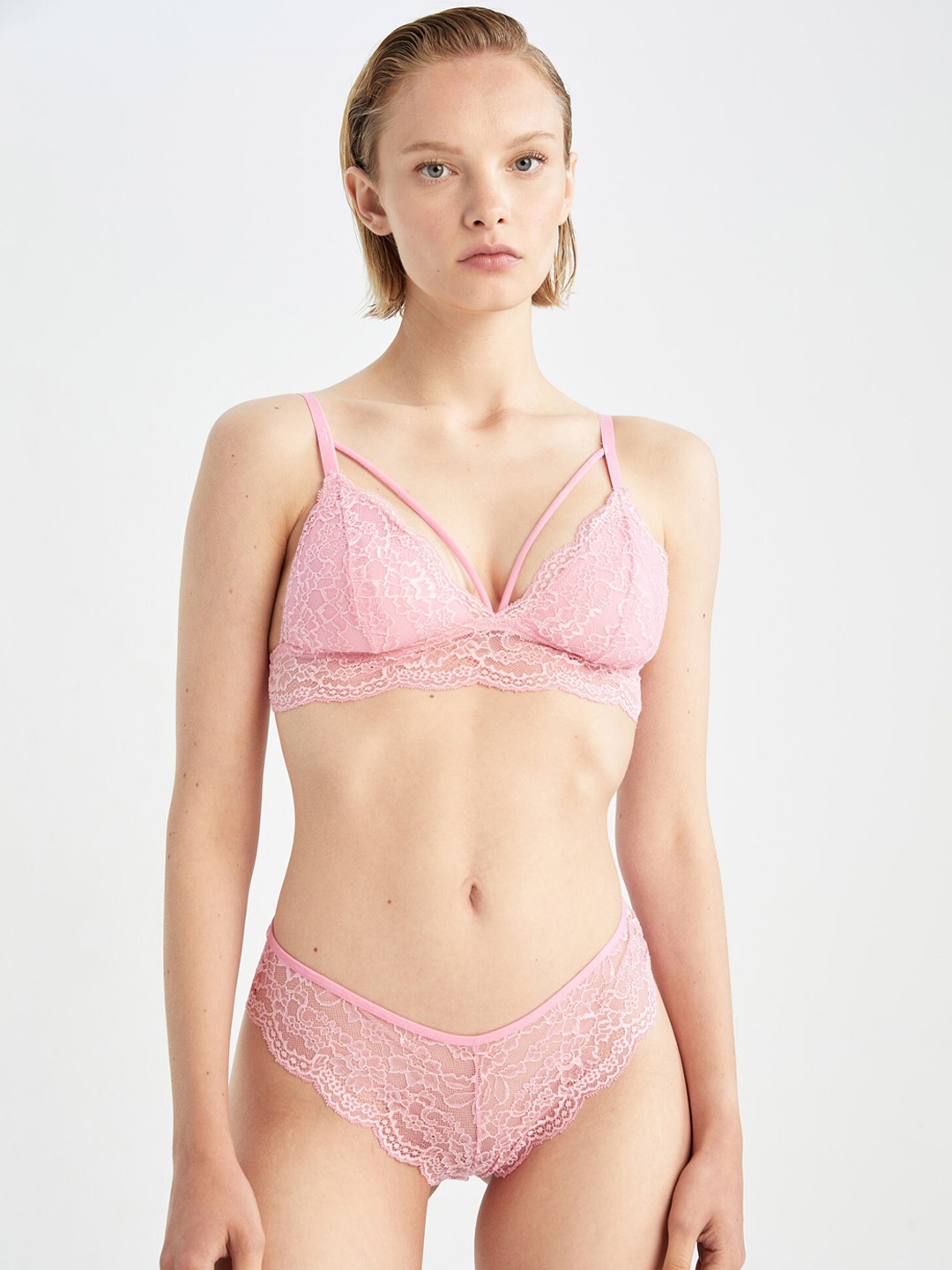 

DeFacto Women Self-Design Lace Mid-Rise Basic Briefs, Pink