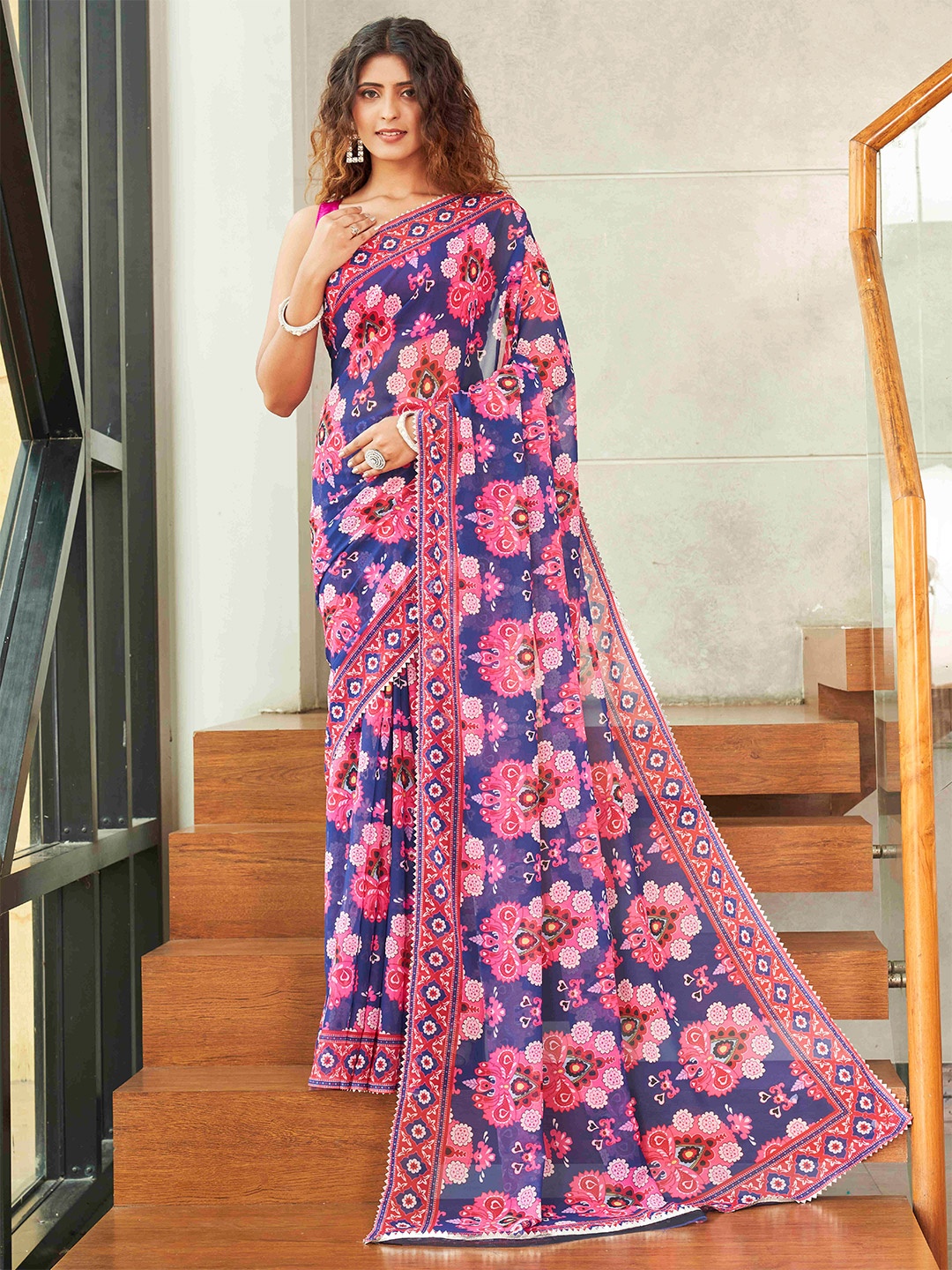 

Tikhi Imli Floral Printed Saree, Blue