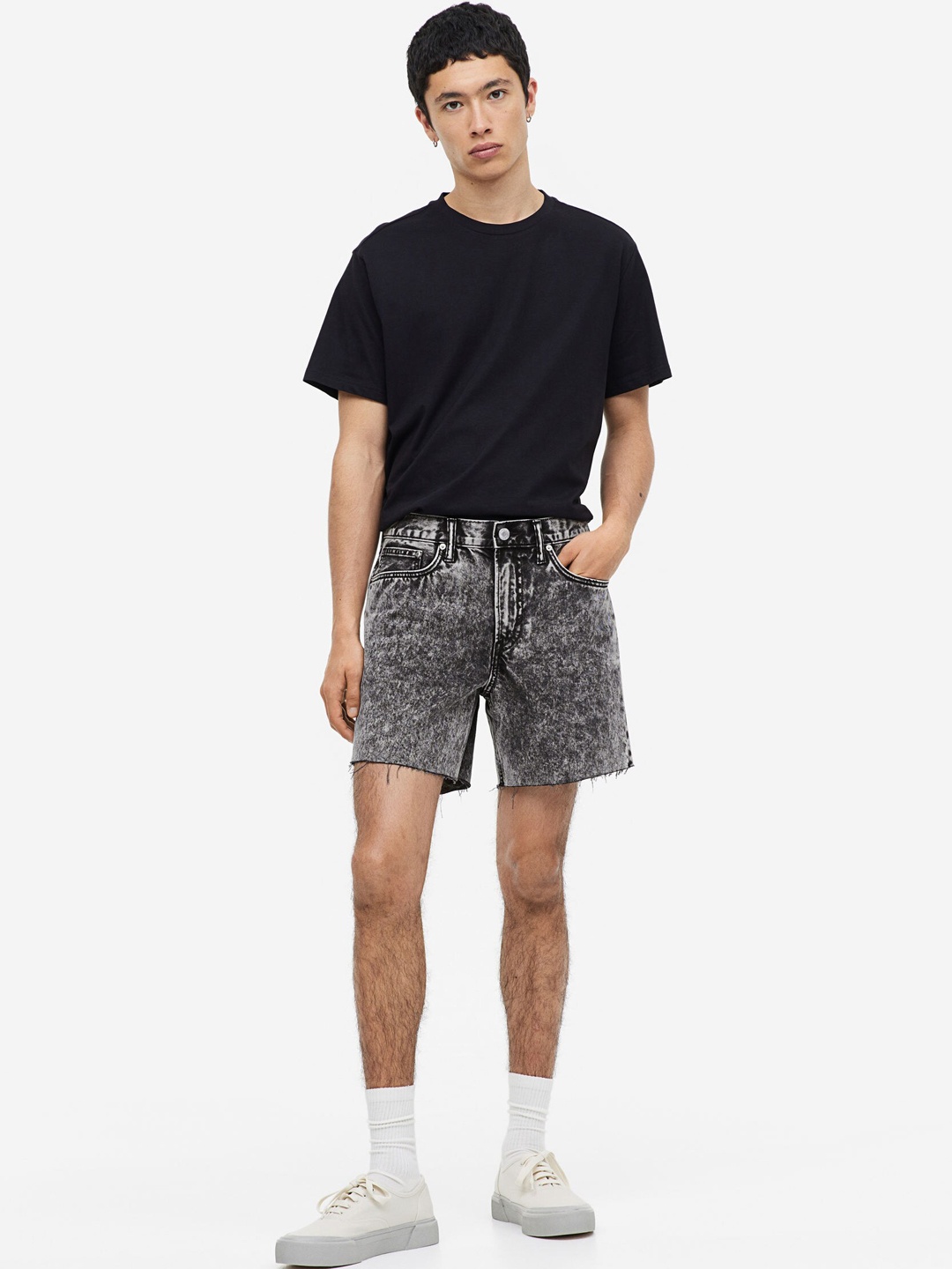 

H&M Men 90's Regular Pure Cotton Denim Shorts, Black