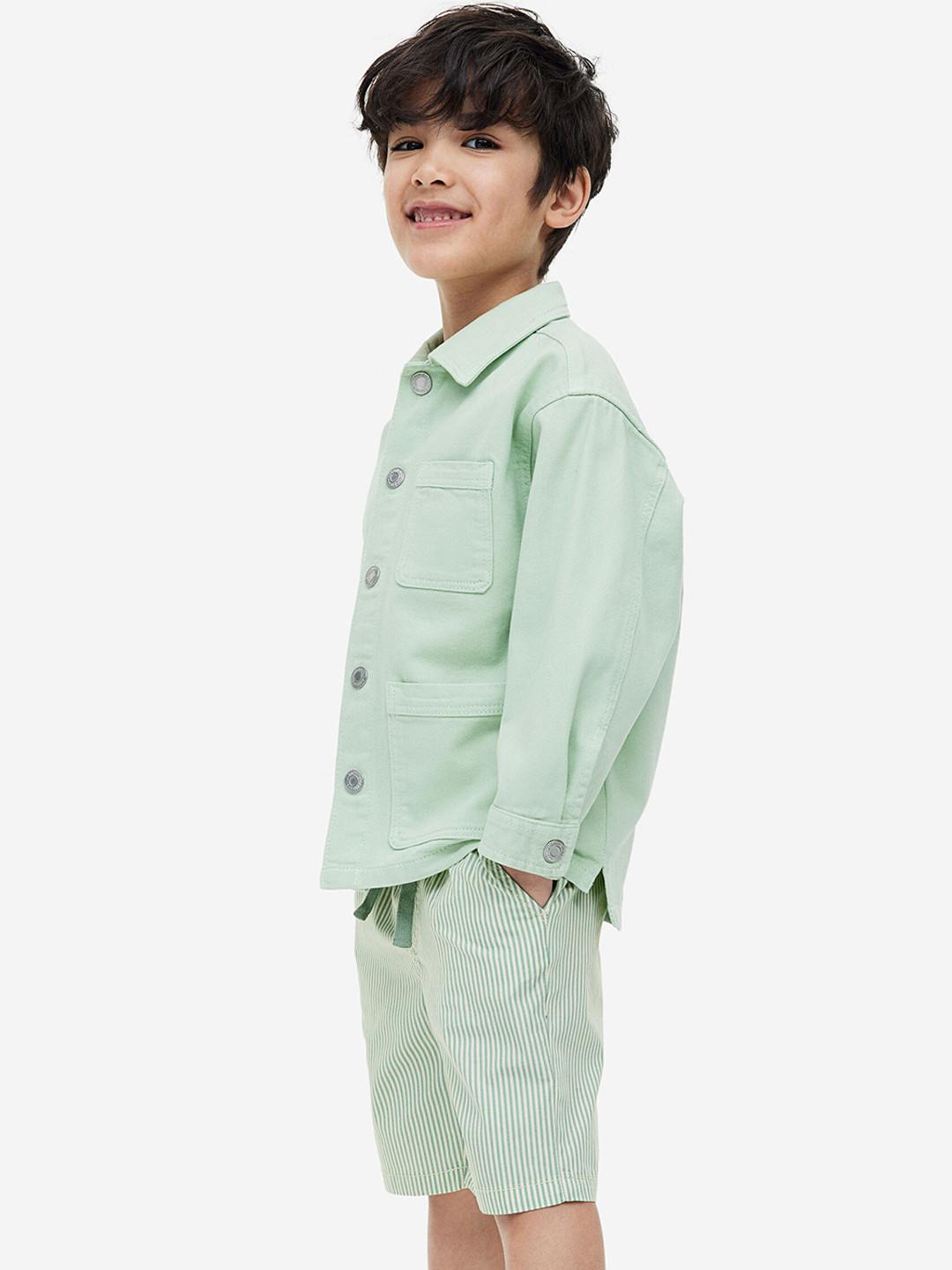 

H&M Boys Pure Cotton Shorts, Green