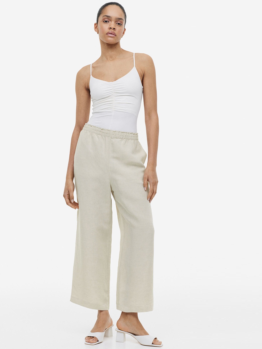 

H&M Women Cropped Linen-Blend Trousers, Beige