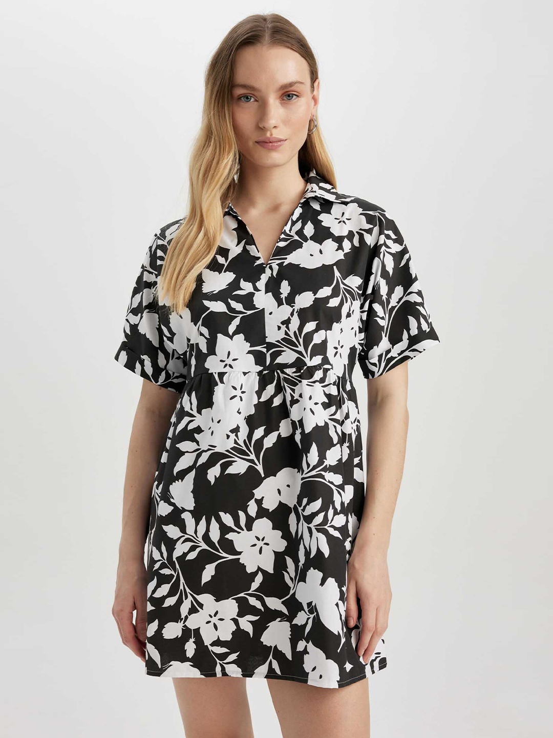 

DeFacto Floral Print Mini A-Line Dress, Black