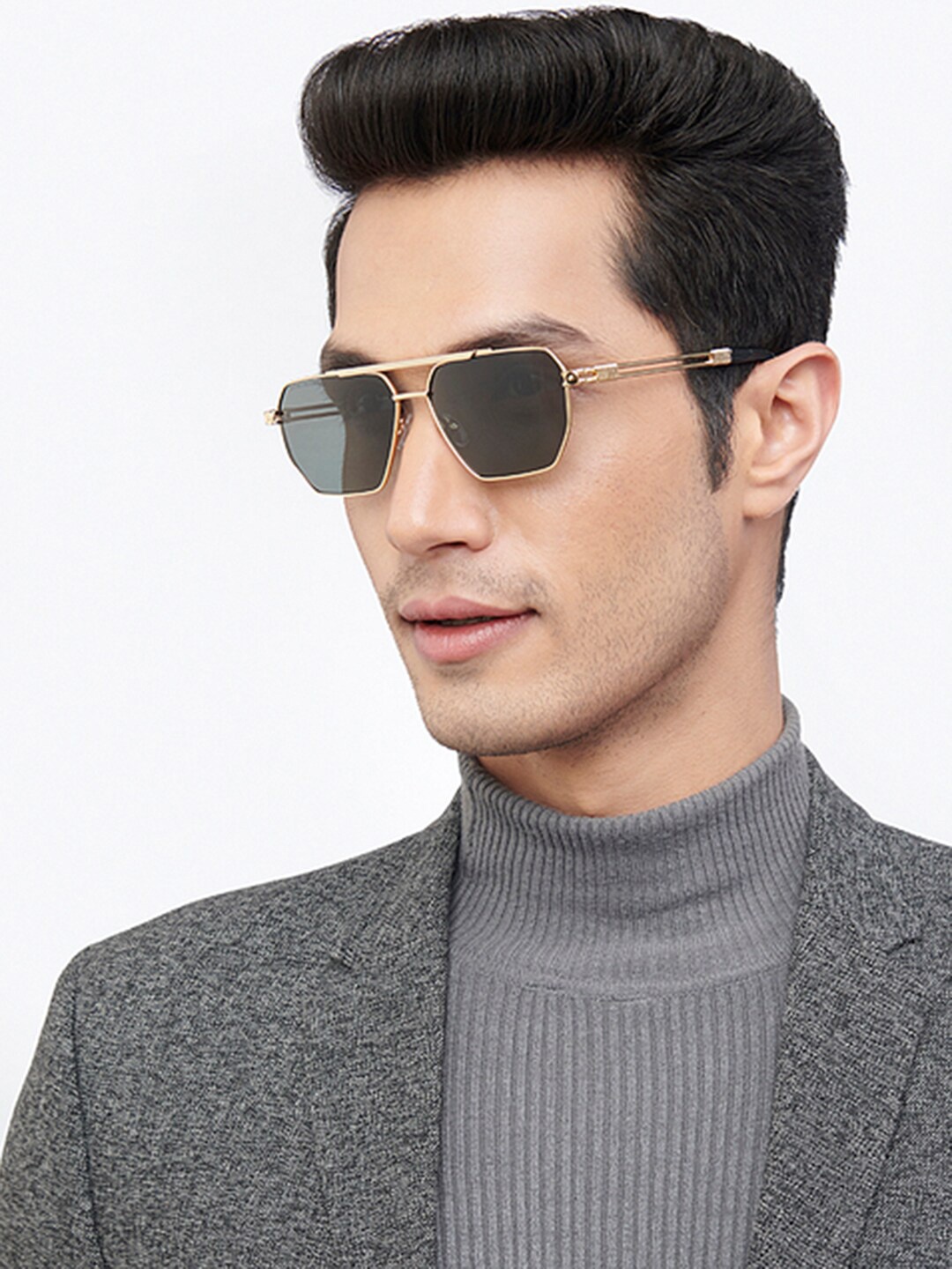 

John Jacobs Adults Square Sunglasses with Polarised and UV Protected Lens 207047, Grey