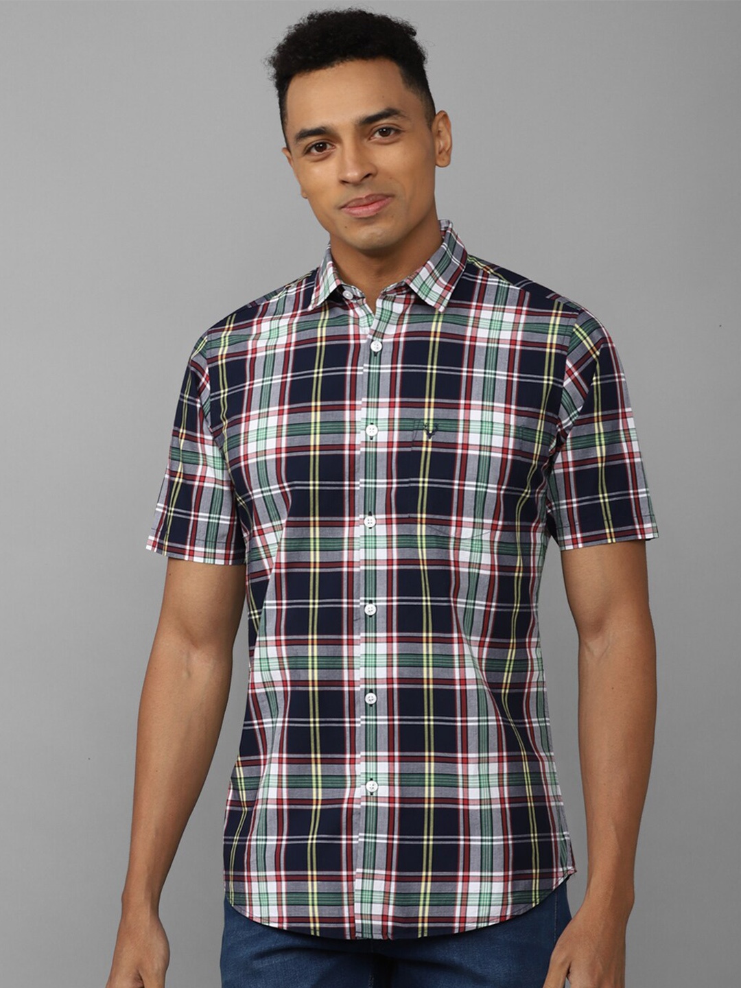 

Allen Solly Men Slim Fit Tartan Checked Pure Cotton Casual Shirt, Navy blue