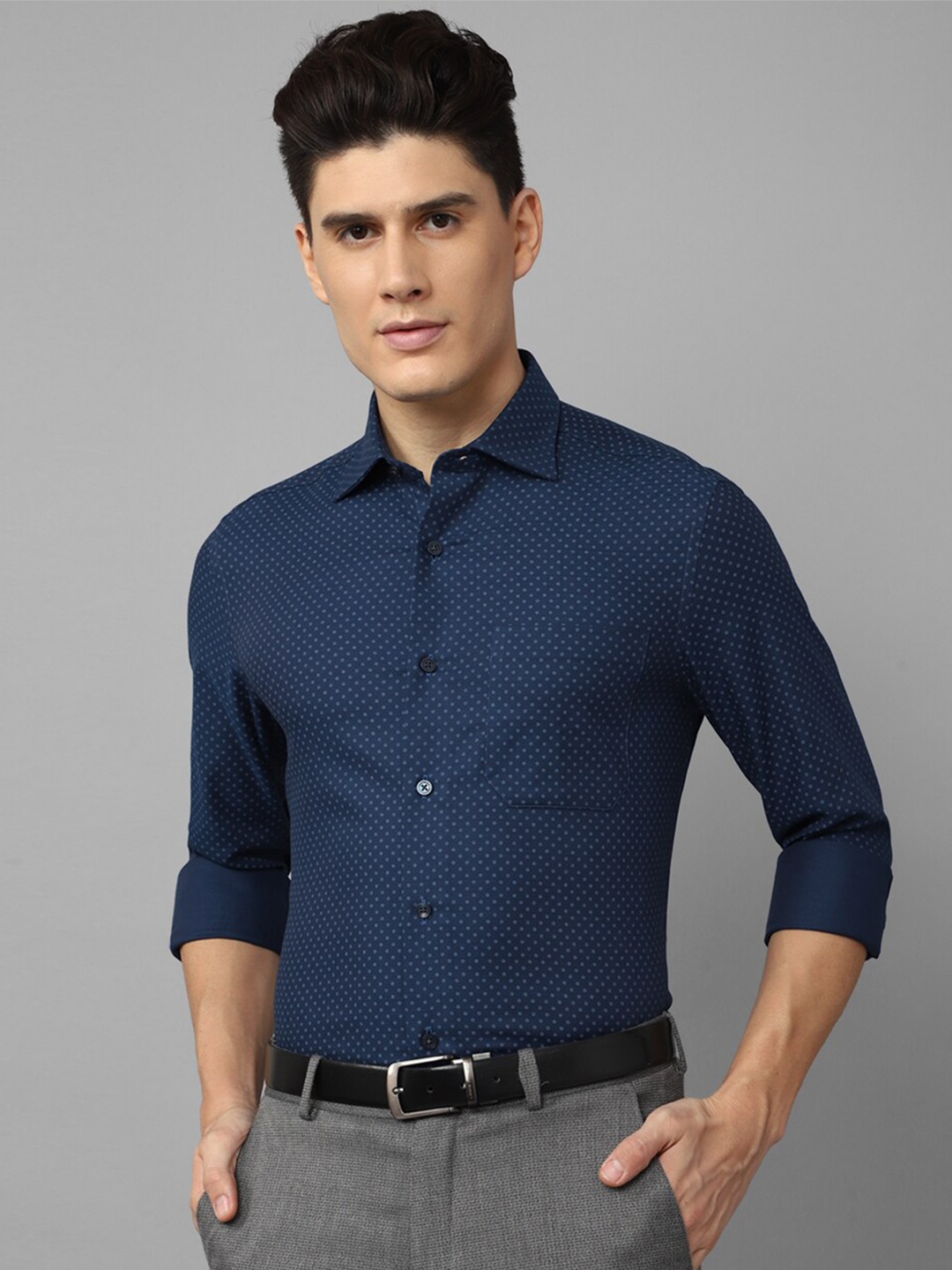 

Louis Philippe Micro Ditsy Printed Pure Cotton Formal Shirt, Navy blue