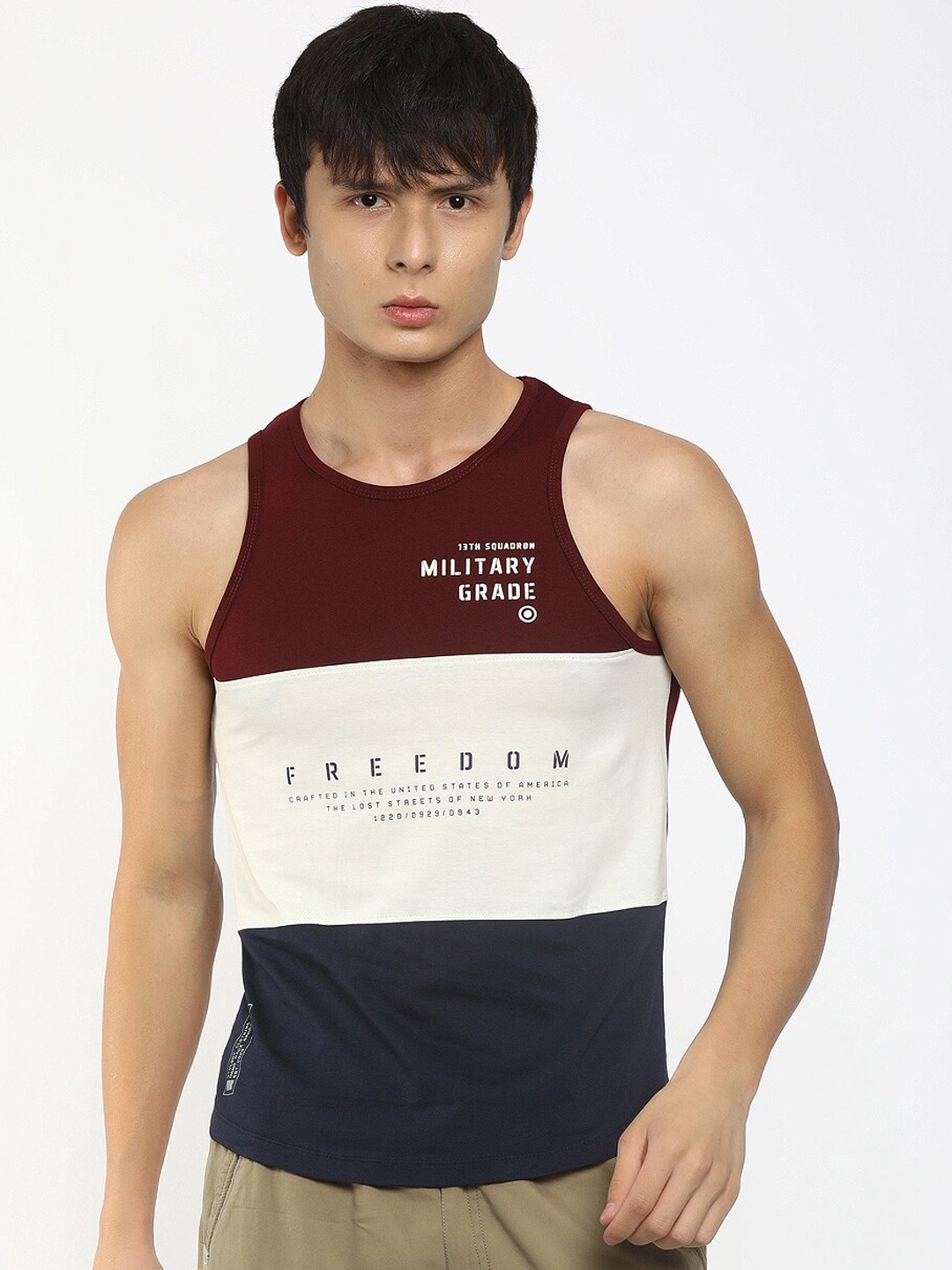 

V-Mart Colourblocked Round Neck Cotton Innerwear Vests, Maroon