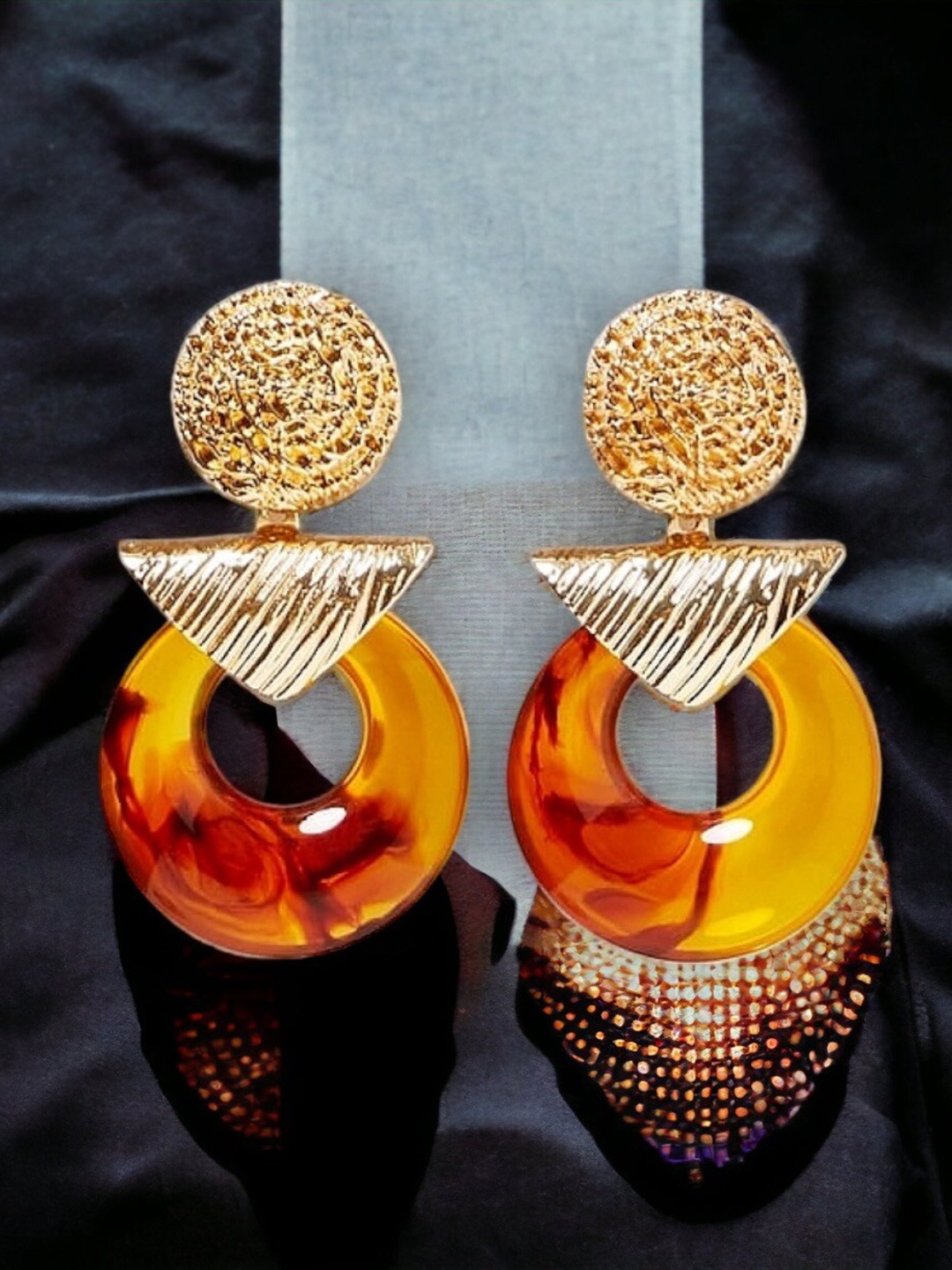 

HOT AND BOLD Multicoloured Circular Studs Earrings, Multi