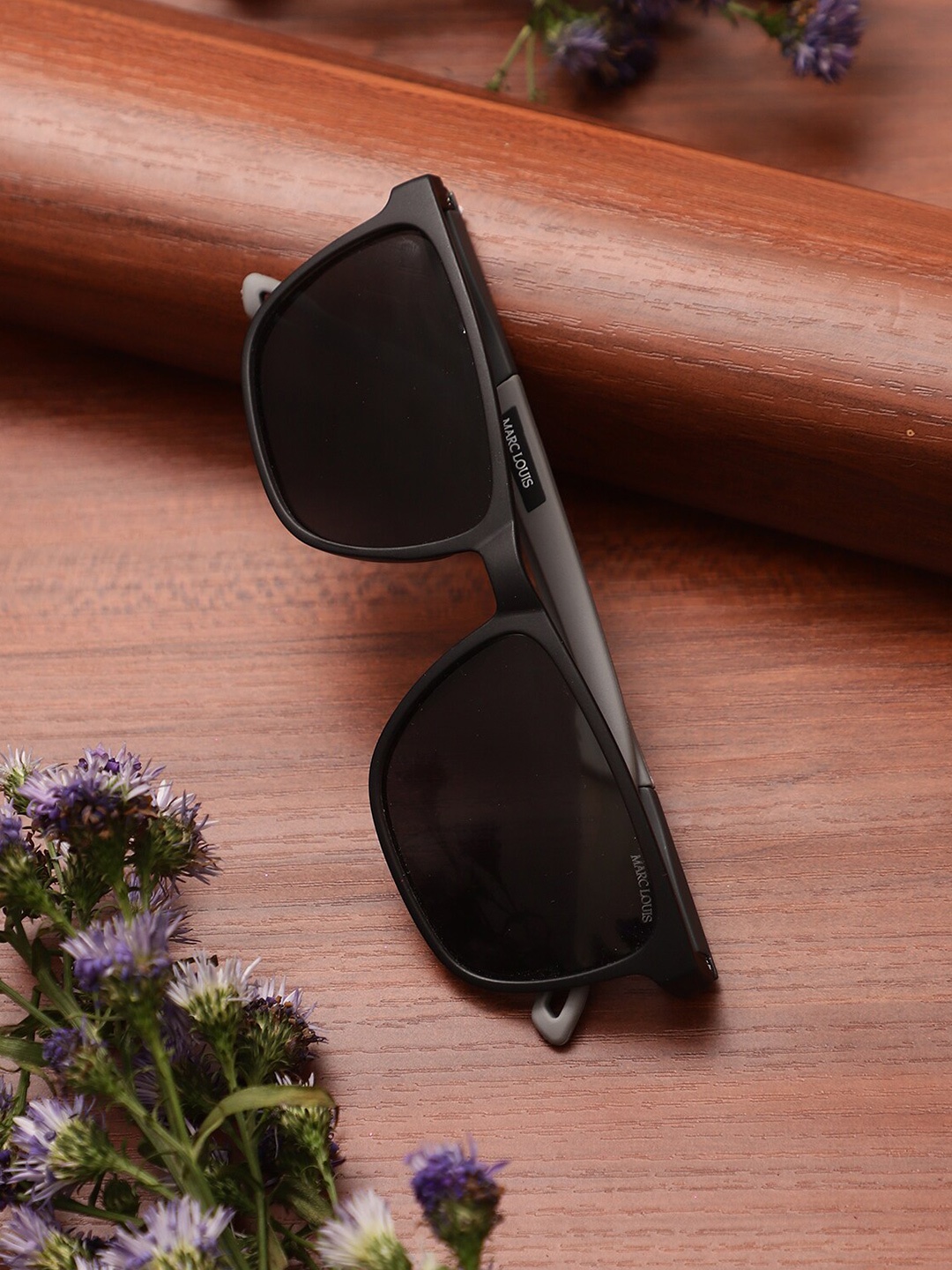 

MARC LOUIS Lens & Wayfarer Sunglasses with Polarised and UV Protected Lens ML D6210 C6, Black
