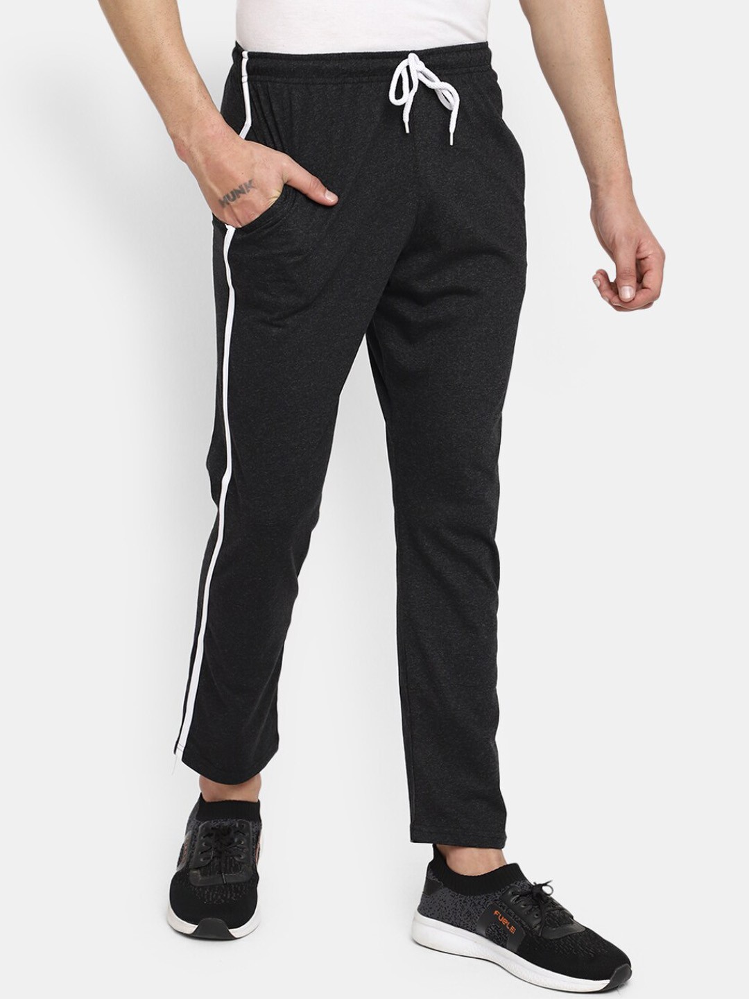 

V-Mart Men Regular Fit Mid-Rise Cotton Track Pants, Black