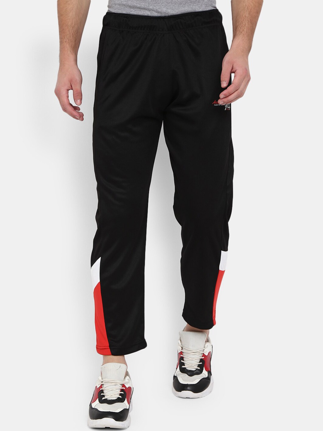 

V-Mart Men Regular Fit Mid-Rise Cotton Track Pant, Black