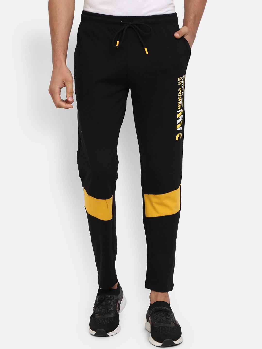 

V-Mart Men Regular Fit Typography Printed Cotton Track Pant, Black