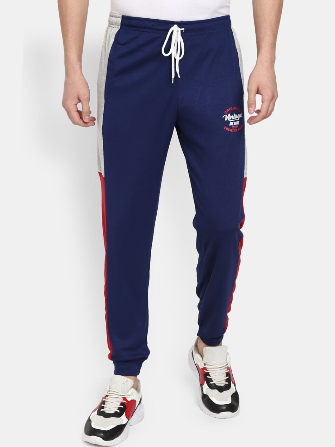 

V-Mart Men Regular Fit Colourblocked Cotton Joggers, Navy blue
