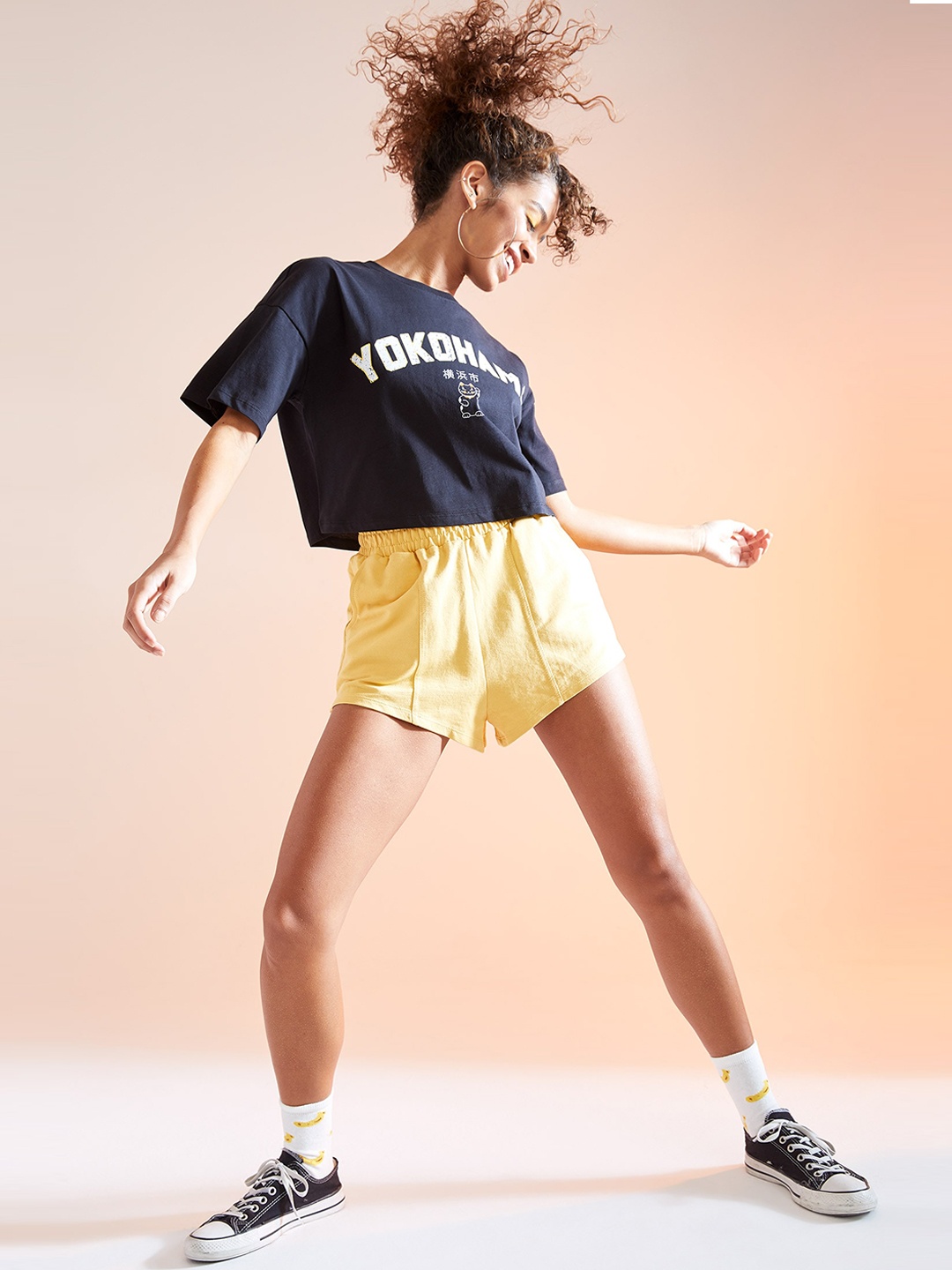 

DeFacto Women Mid-Rise Pure Cotton Regular Shorts, Yellow