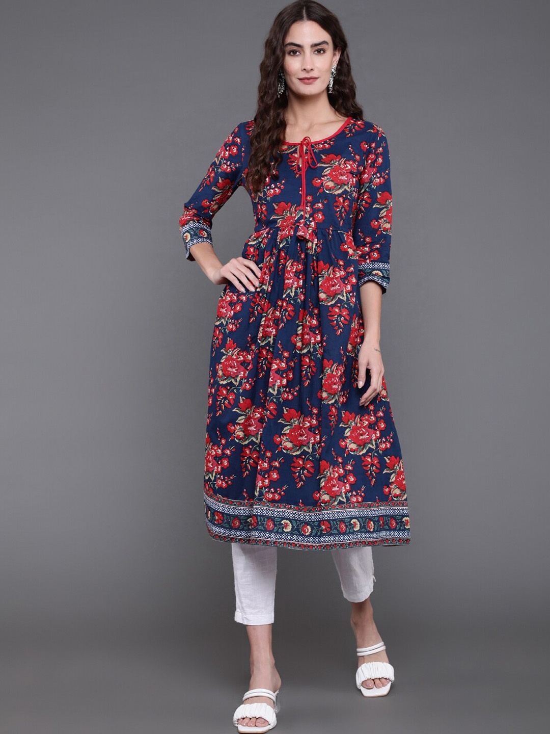 

antaran Floral Printed Gathered Cotton A-Line Kurta, Navy blue