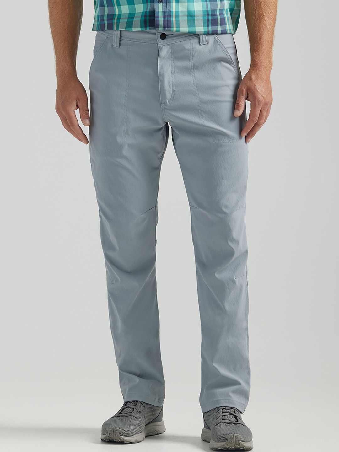 

Wrangler Men Straight Fit Regular Trousers, Grey