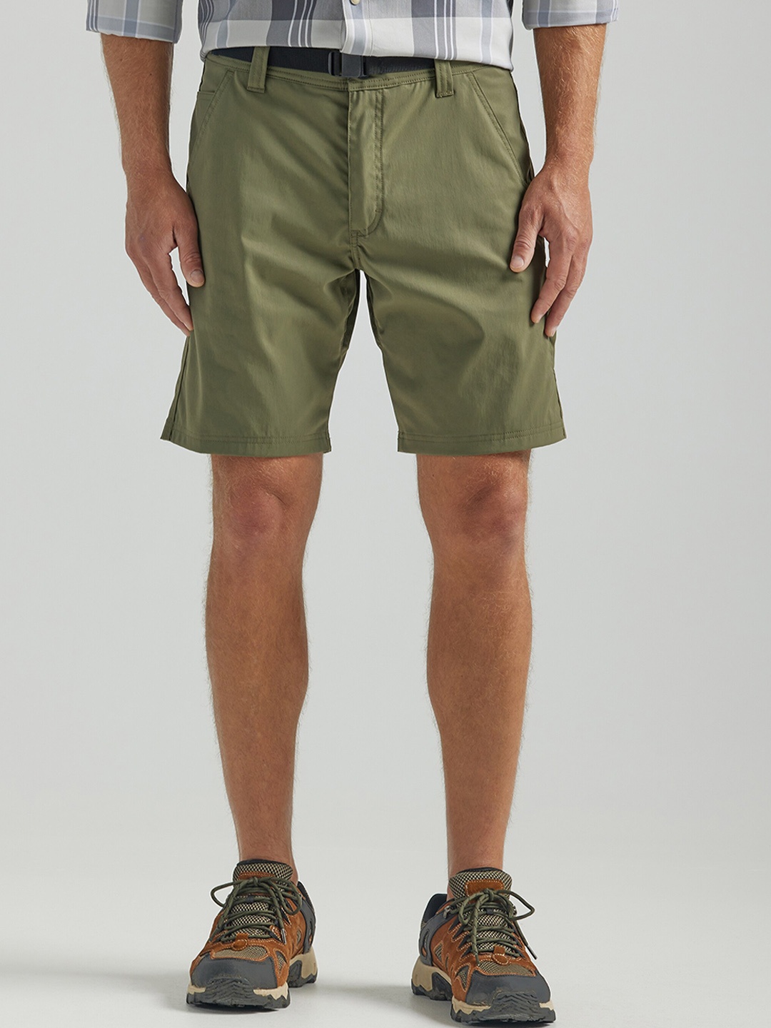 

Wrangler Men Mid-Rise Cotton Regular Shorts, Green